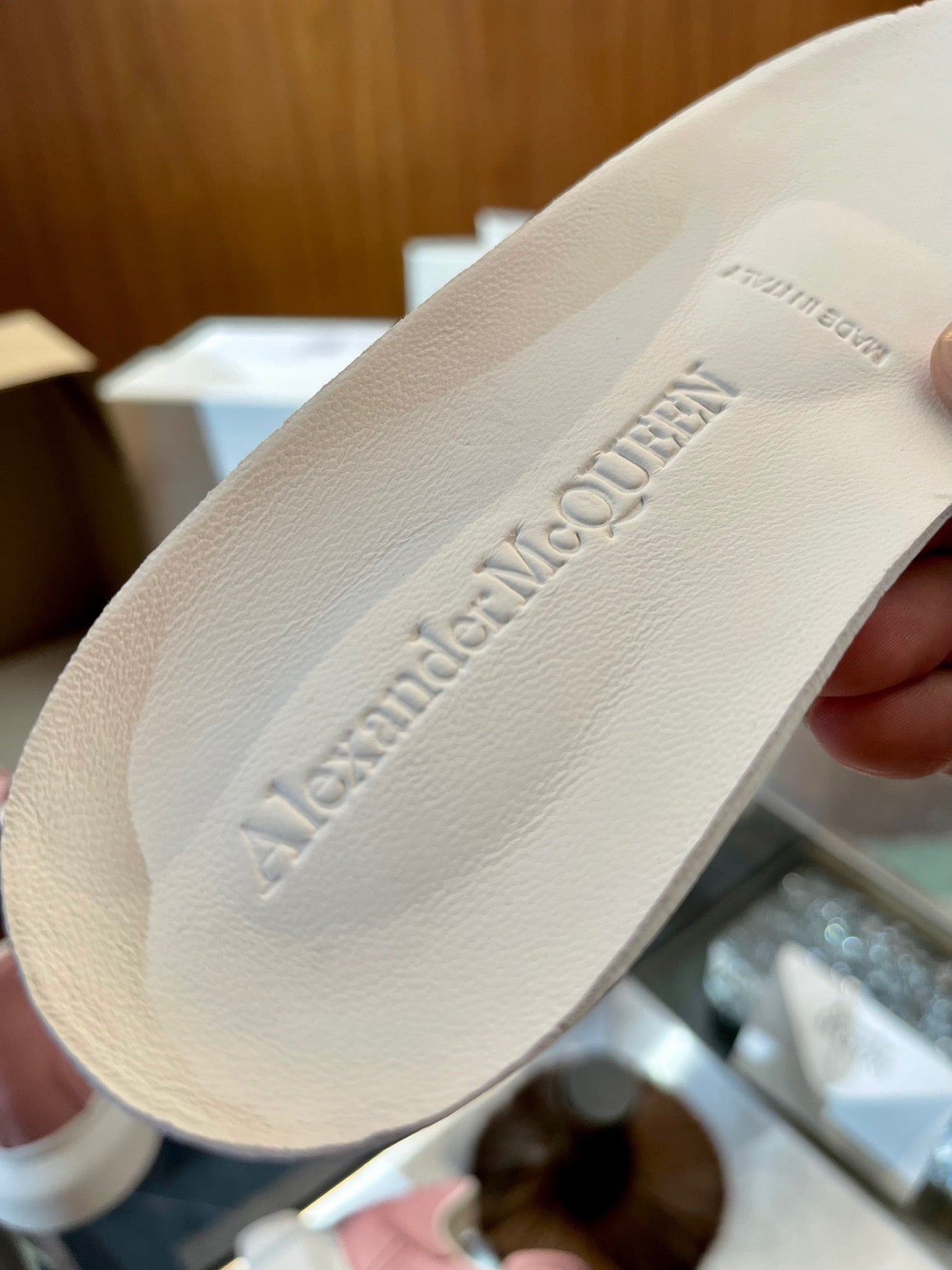 Mehrfarbige Schuhe