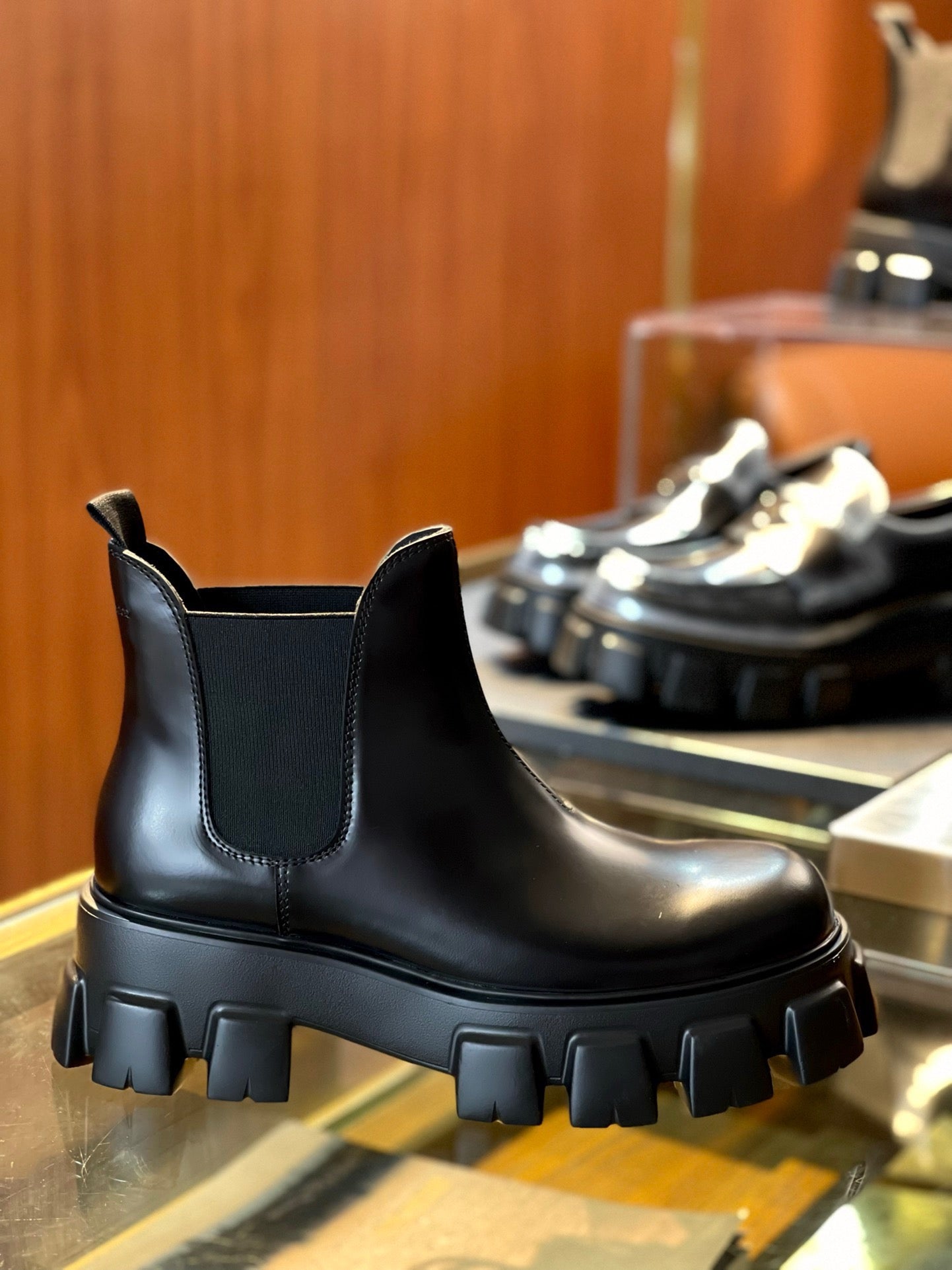 Black Shoes - FashionHype.xyz