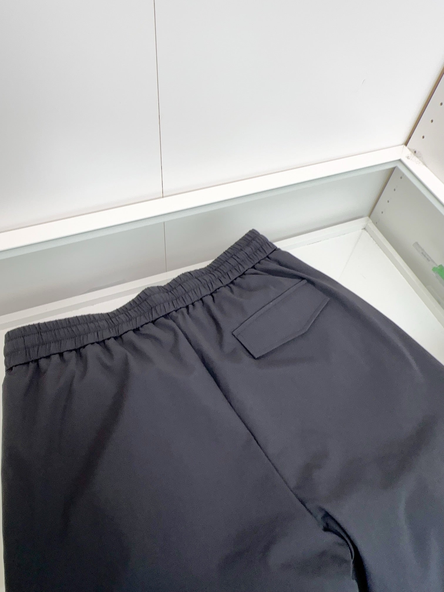 Schwarze Hosen