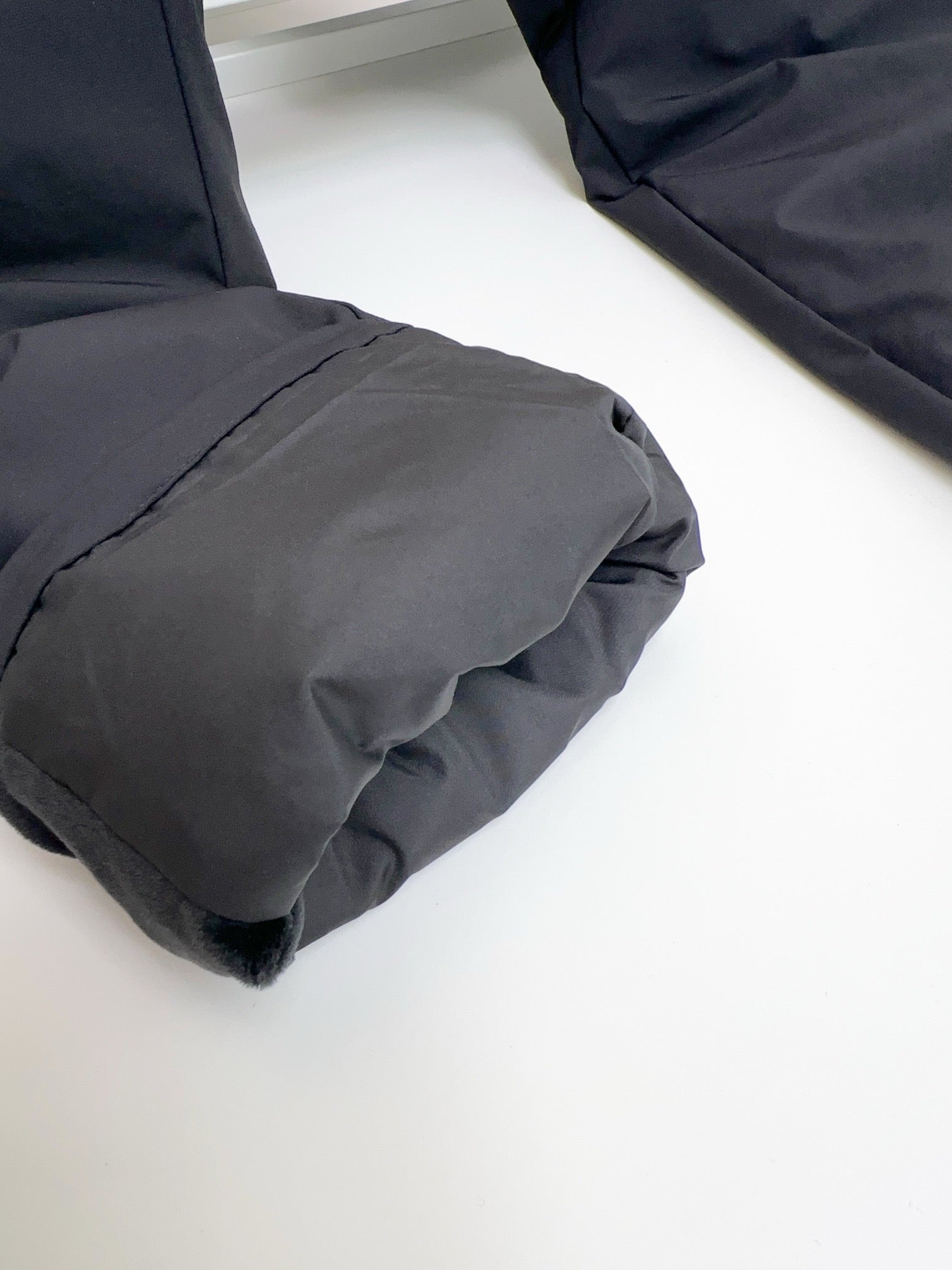 Schwarze Hosen