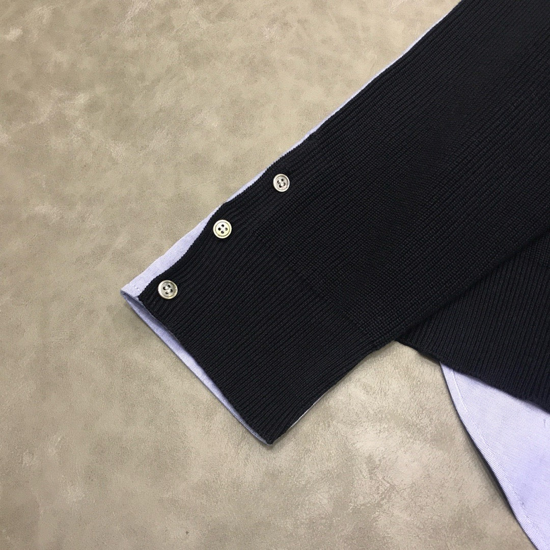 Schwarz-weißer Hoodie