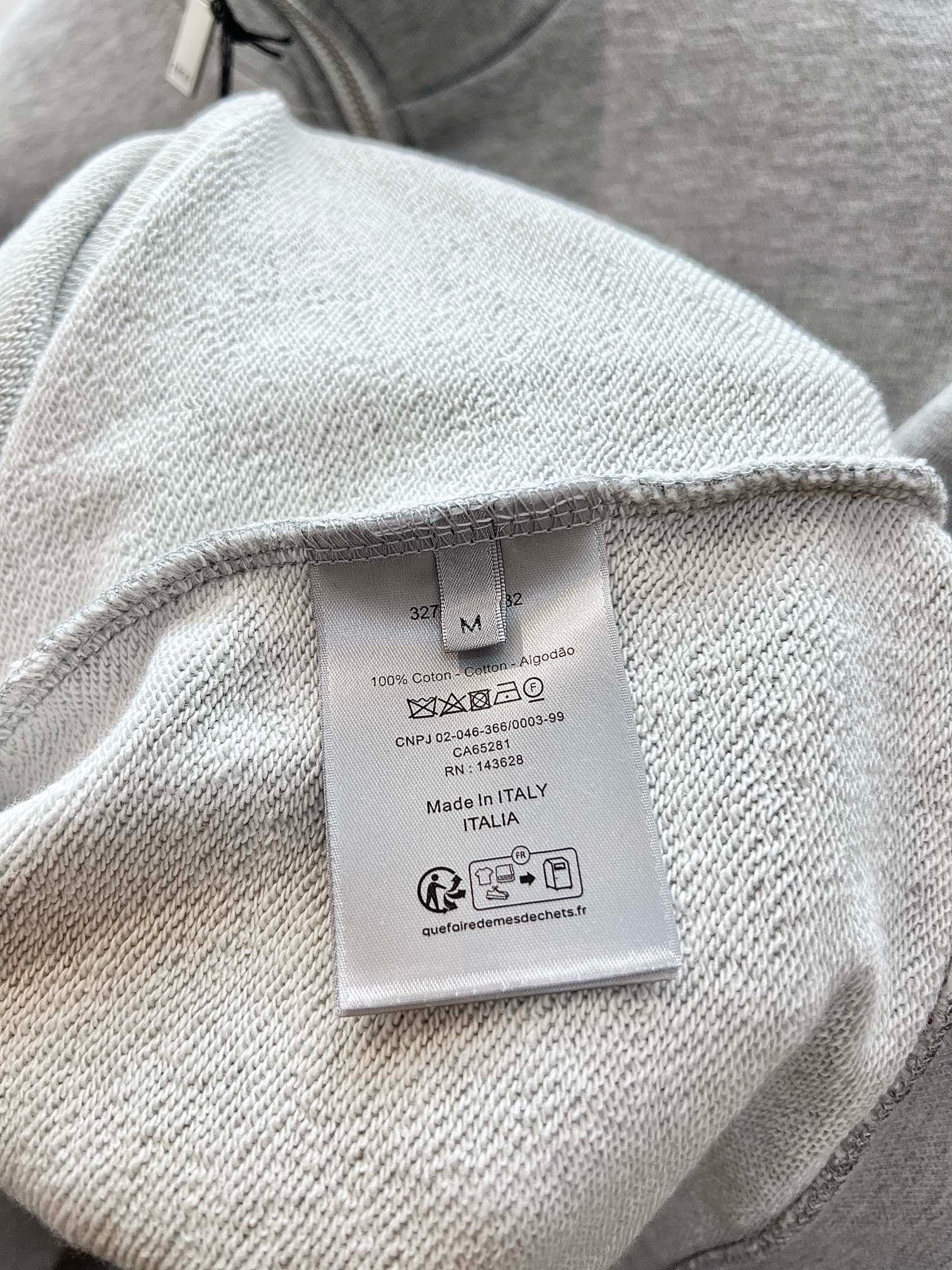 Graues Trikot