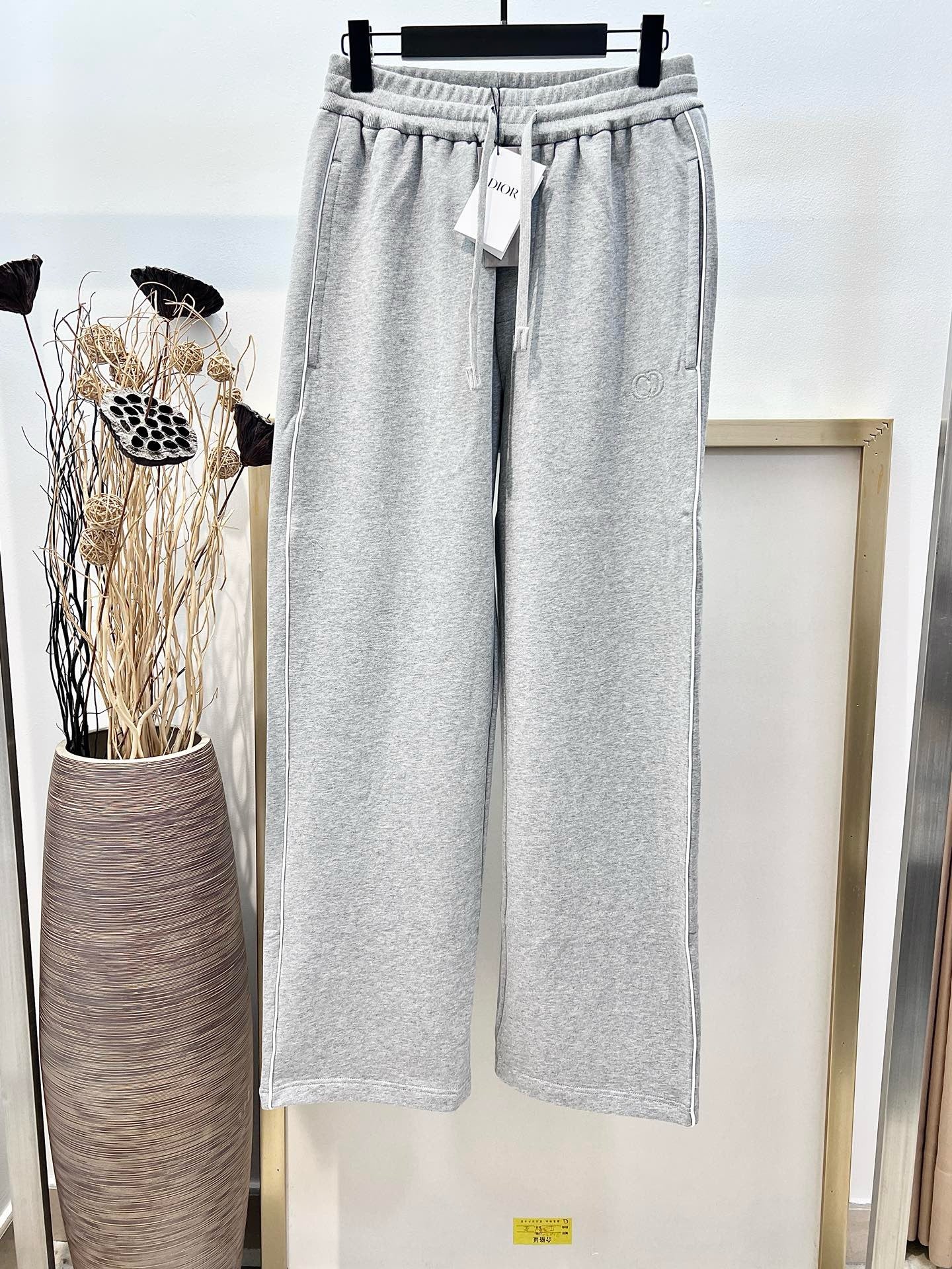 Graue Hose