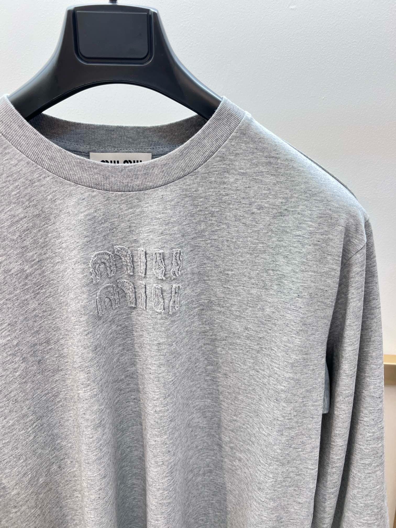 Grey ,White and Black Jersey - FashionHype.xyz