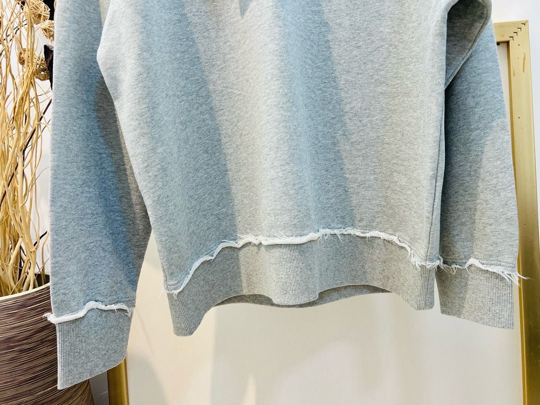 Blaues und graues Jersey