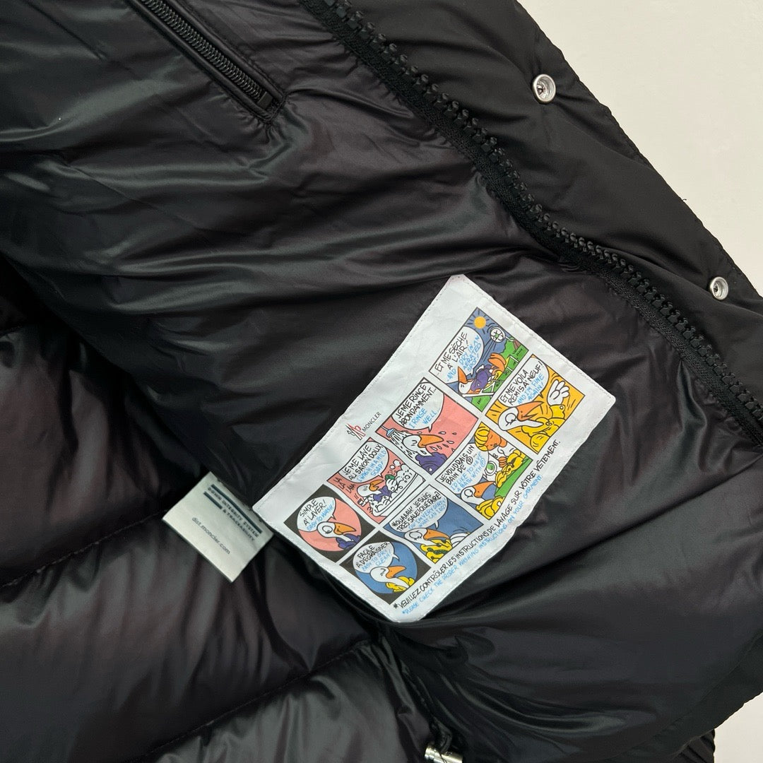 Black Jacket - FashionHype.xyz