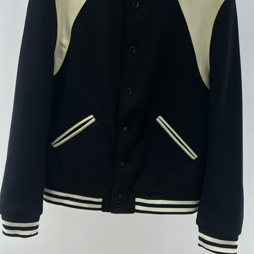 Schwarz weiße Jacke