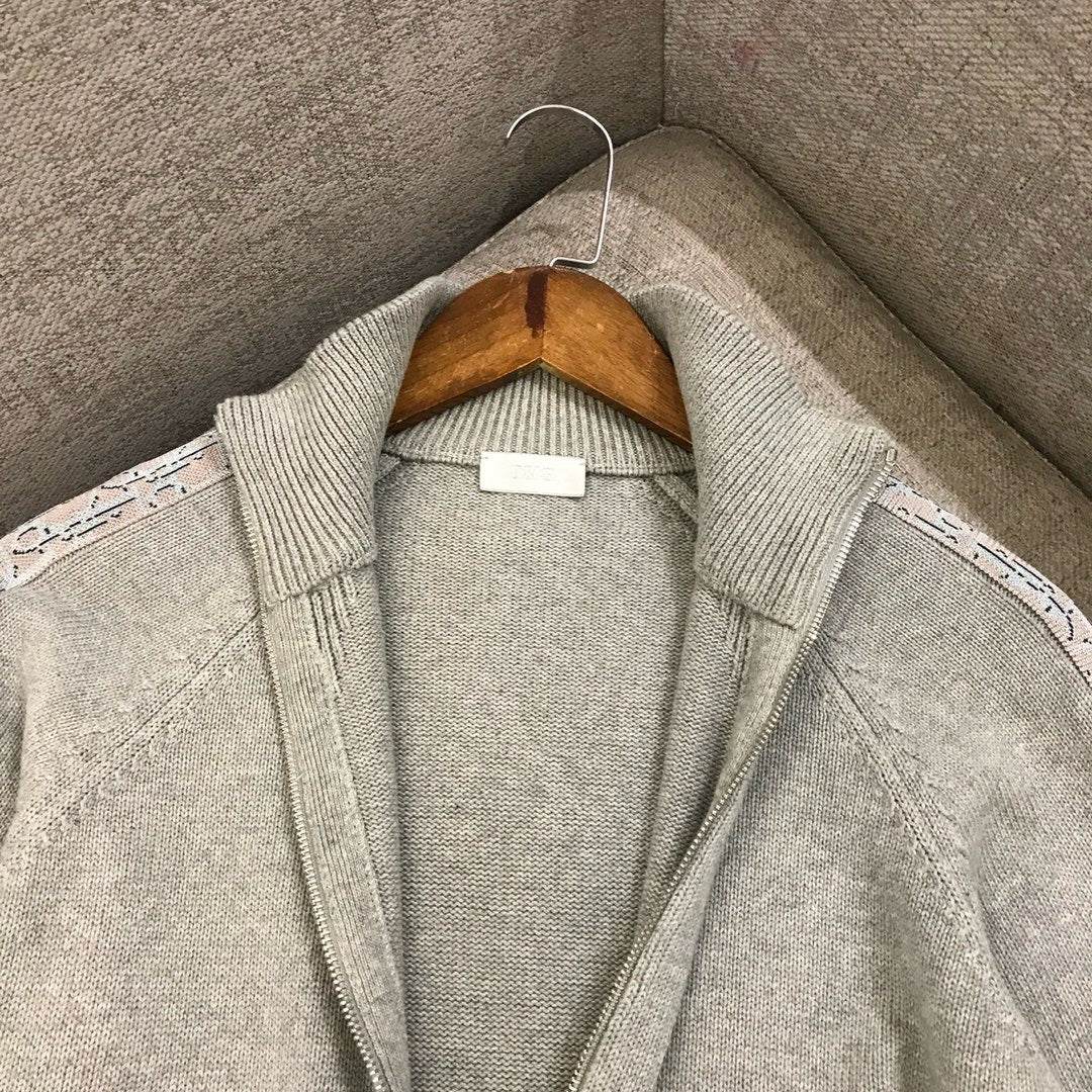 Graue Jacke