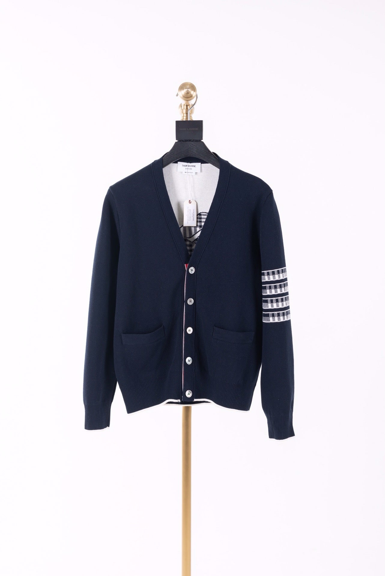 Graue und blaue Jacke