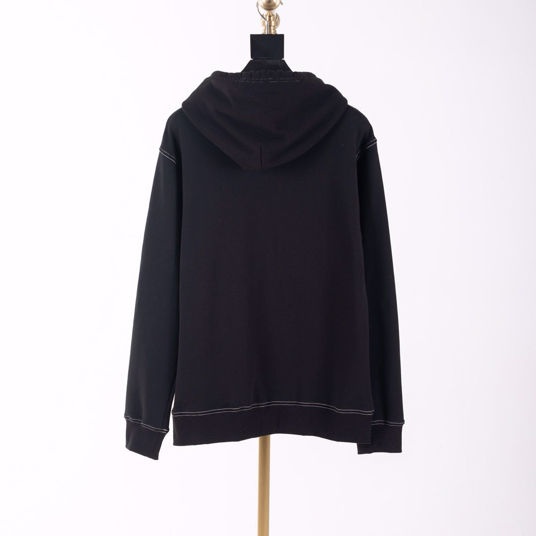 Schwarz-weißer Hoodie