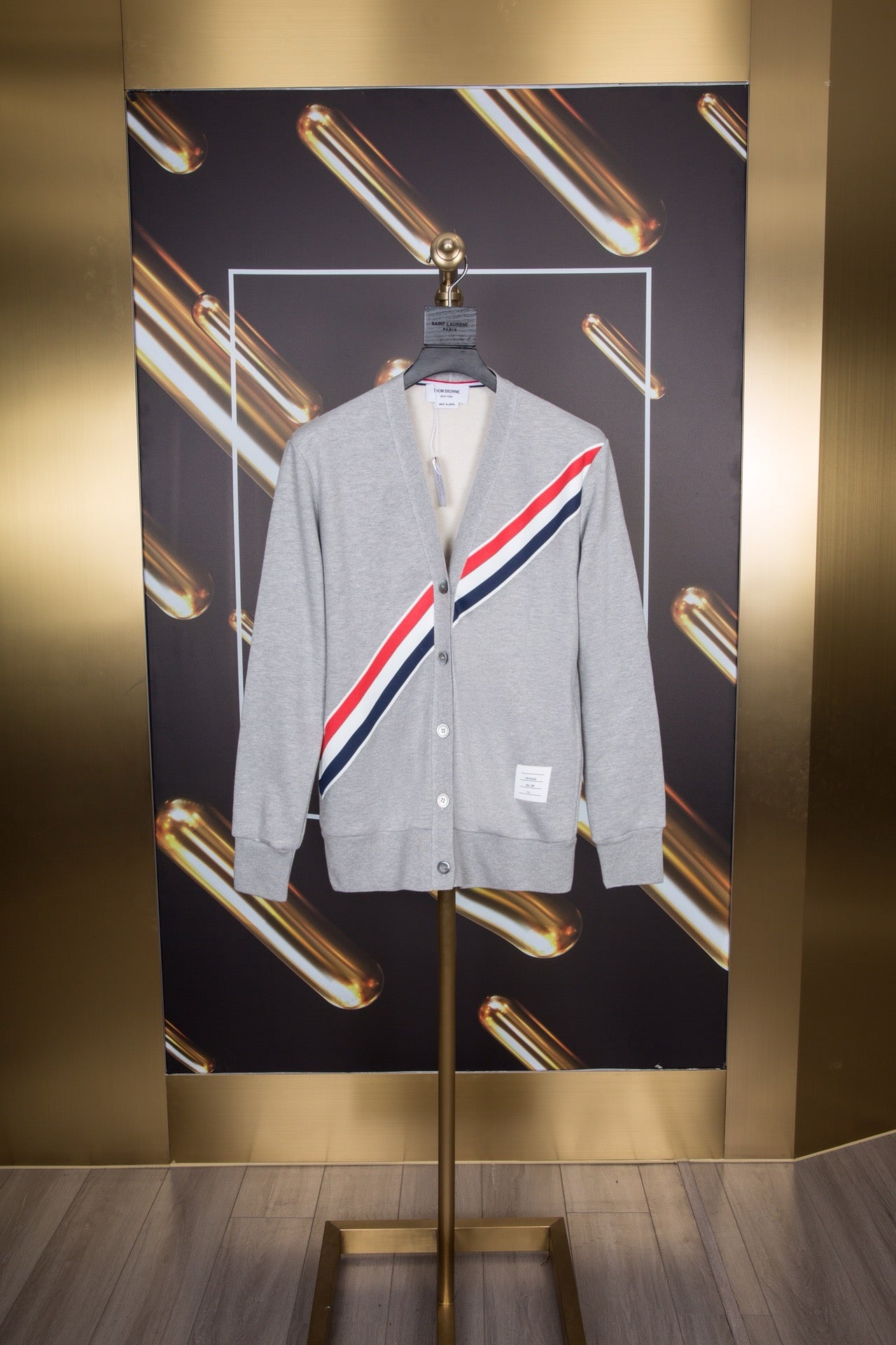 Weiß-Grau-Blau-Trikot