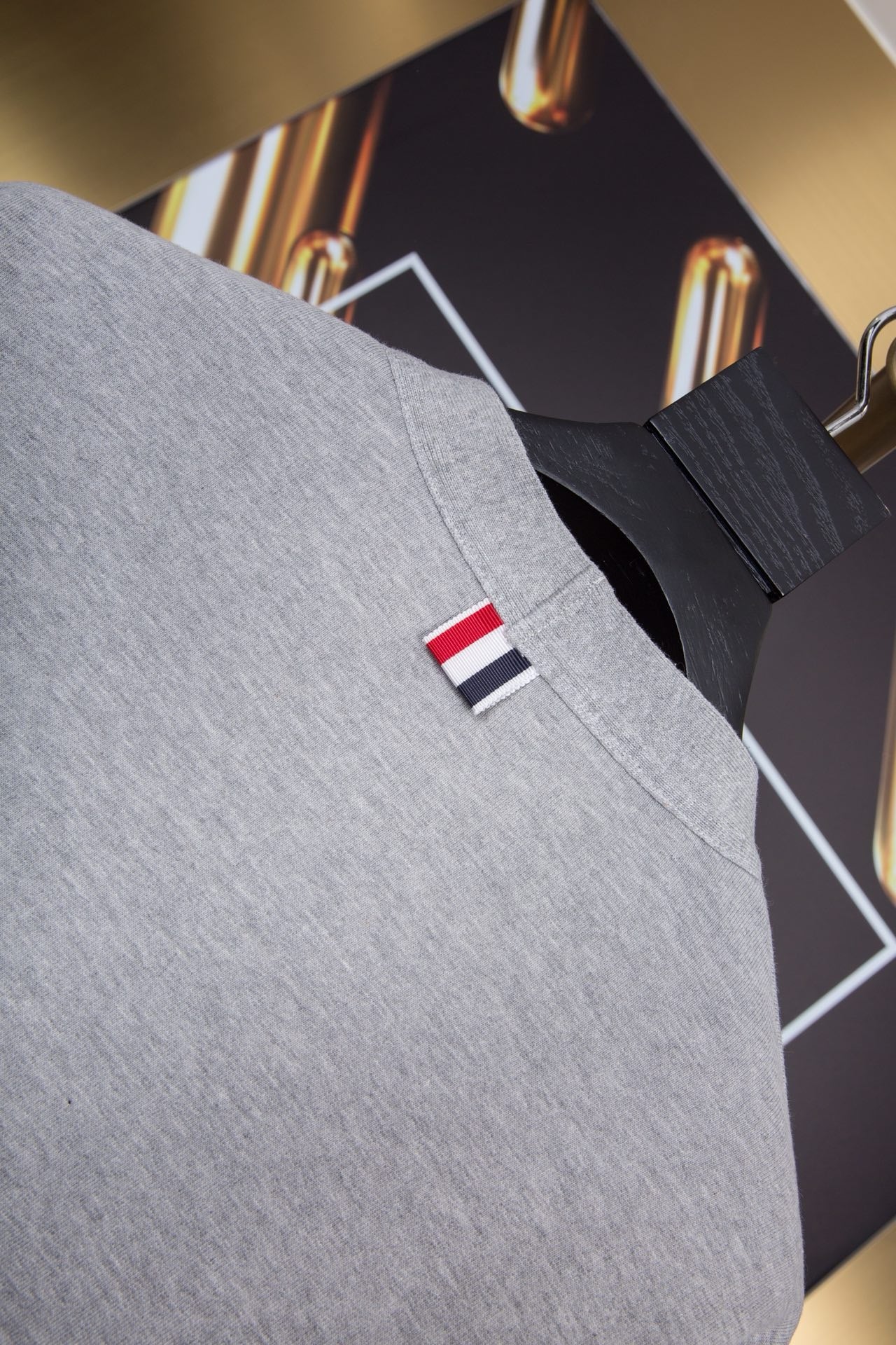 Weiß-Grau-Blau-Trikot