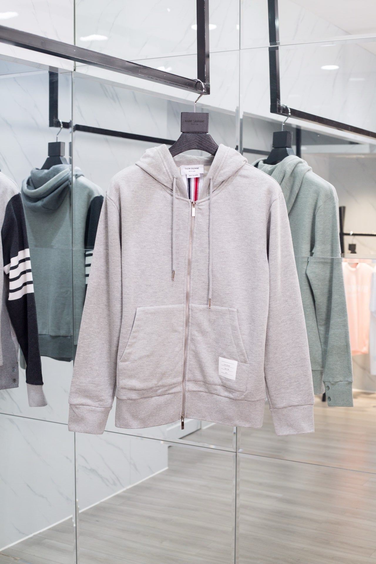 Graue Jacke