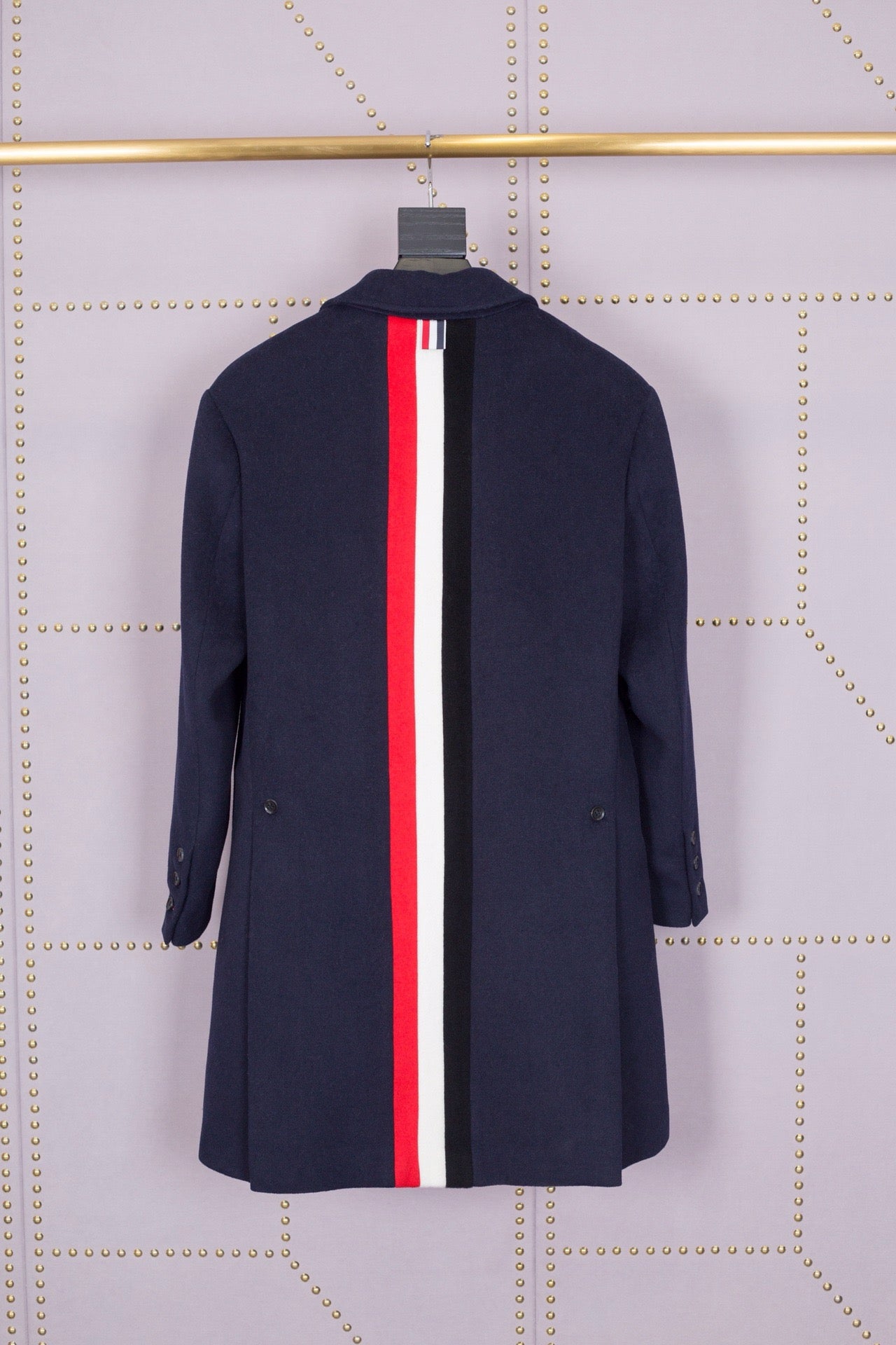 Blaue und graue Jacke
