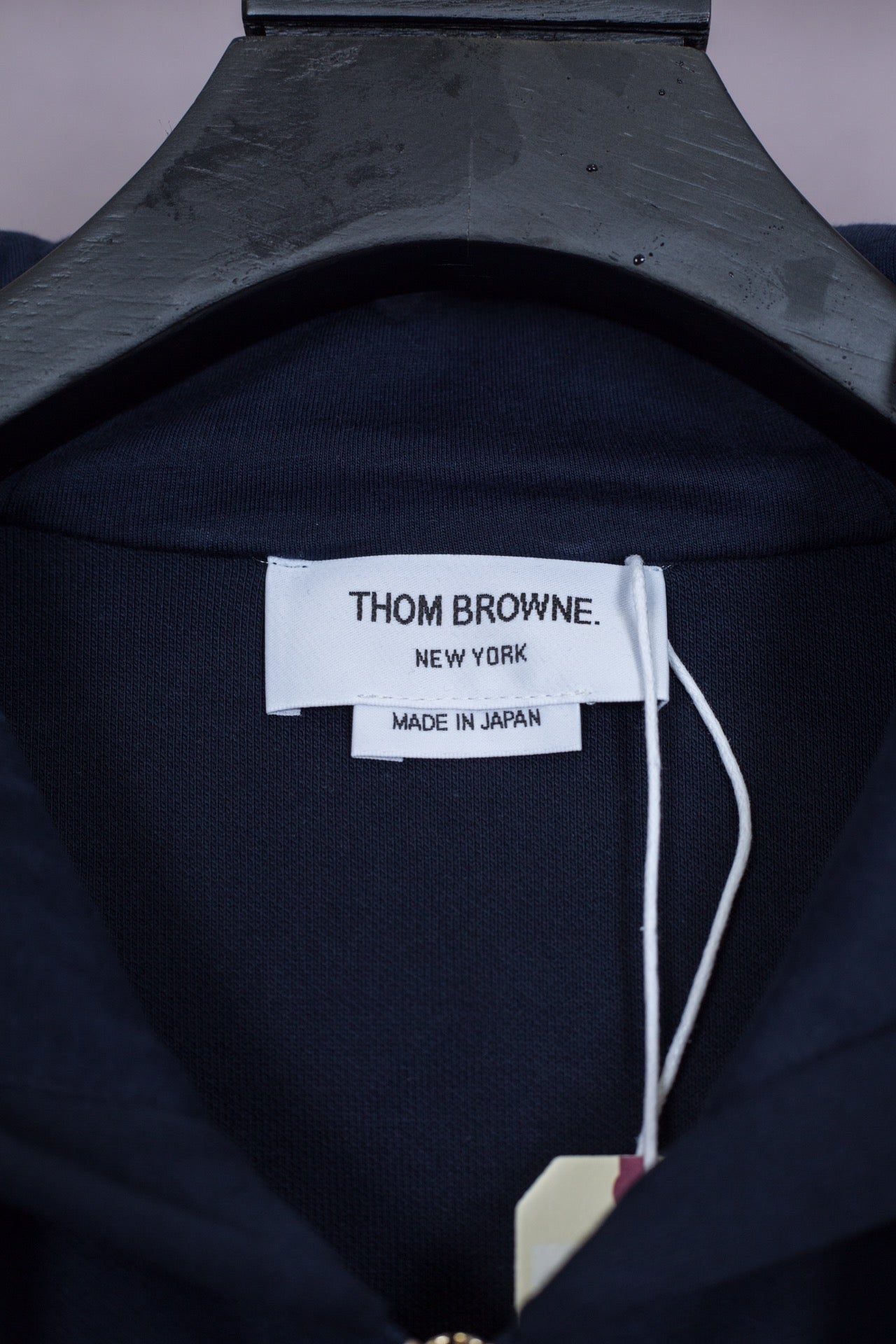 Blaue und graue Jacke