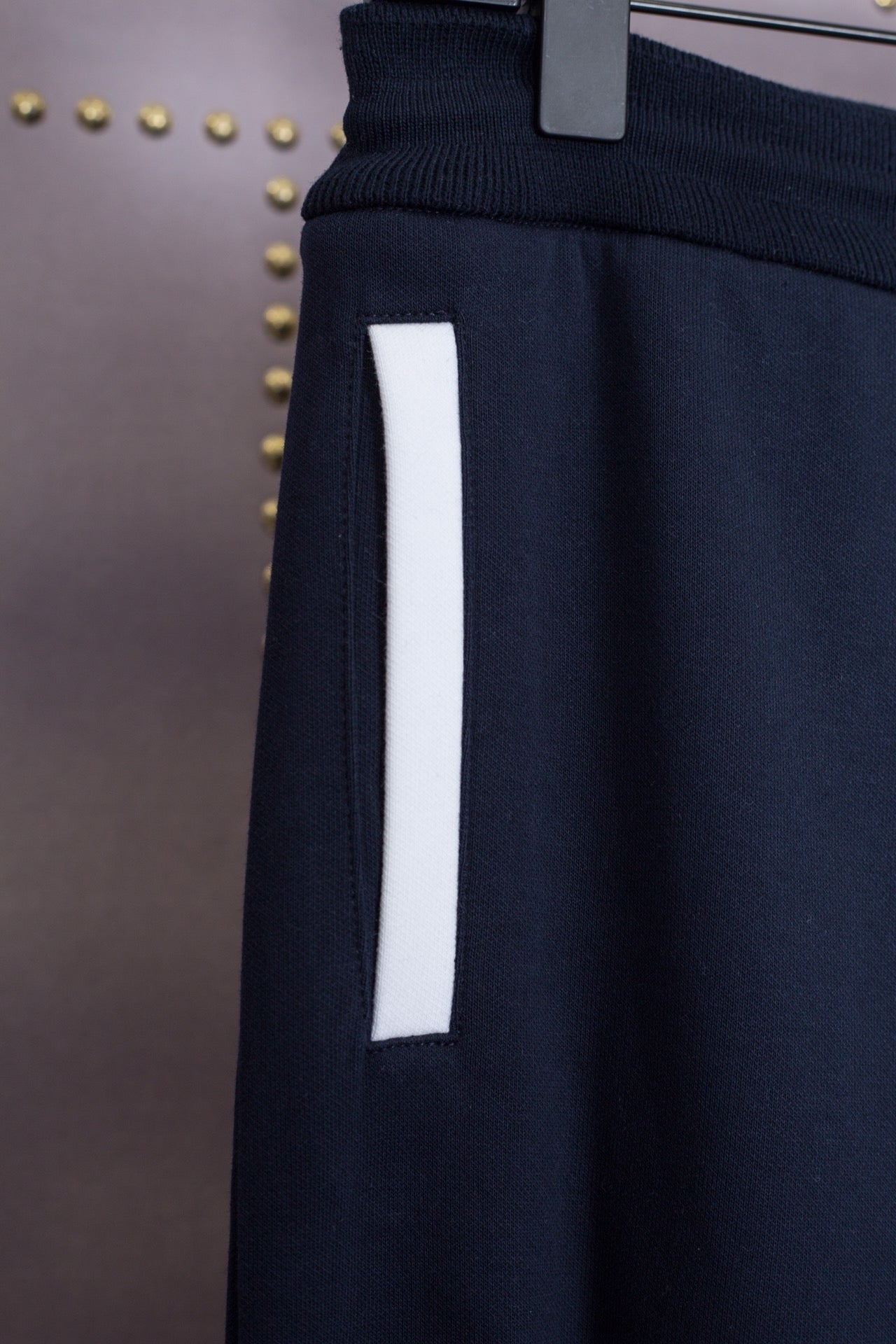 Gray and Black Pant - FashionHype.xyz