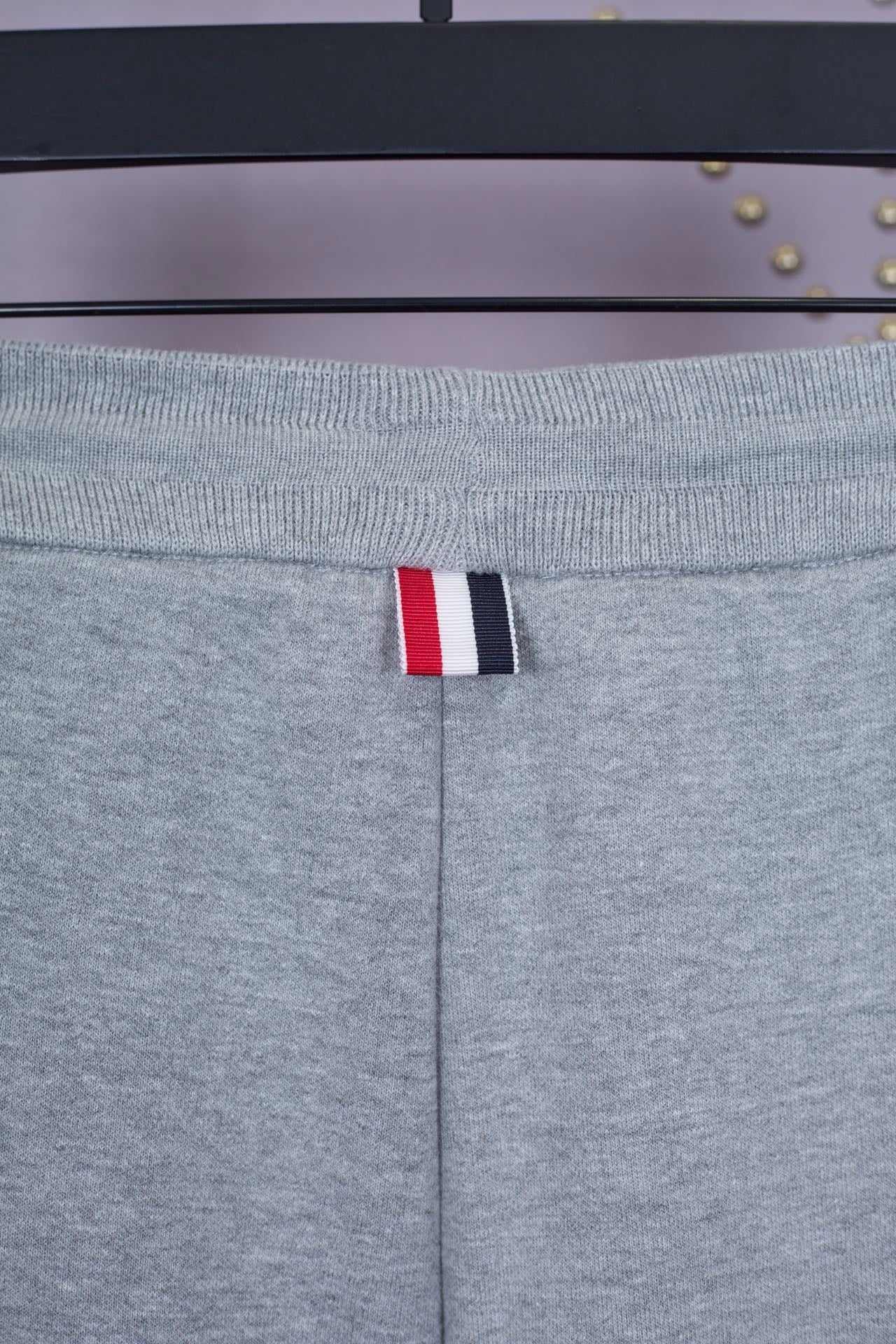 Gray and Black Pant - FashionHype.xyz