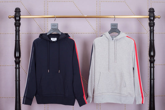 هودي أسود ورمادي