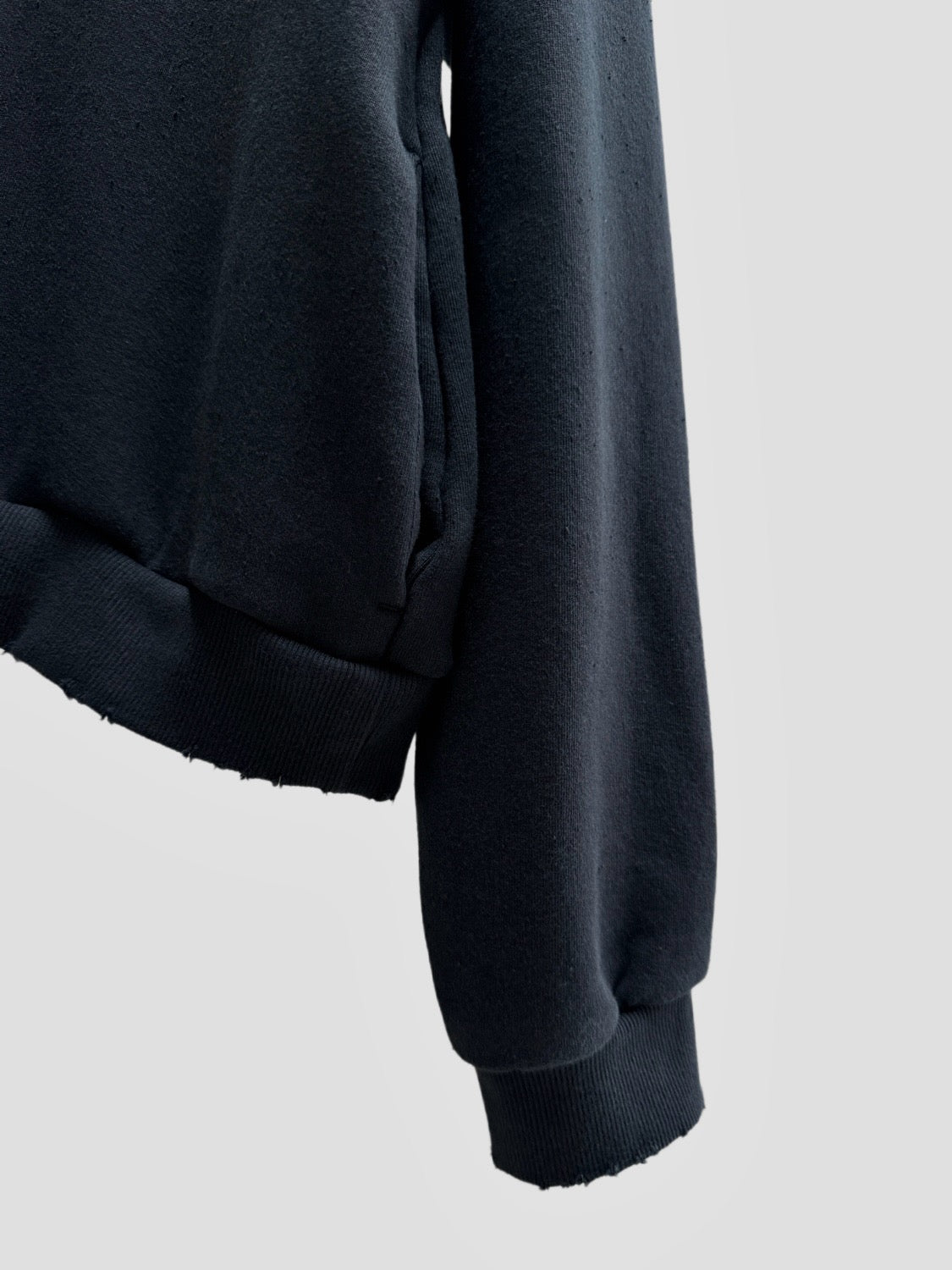 Schwarz-graues Trikot