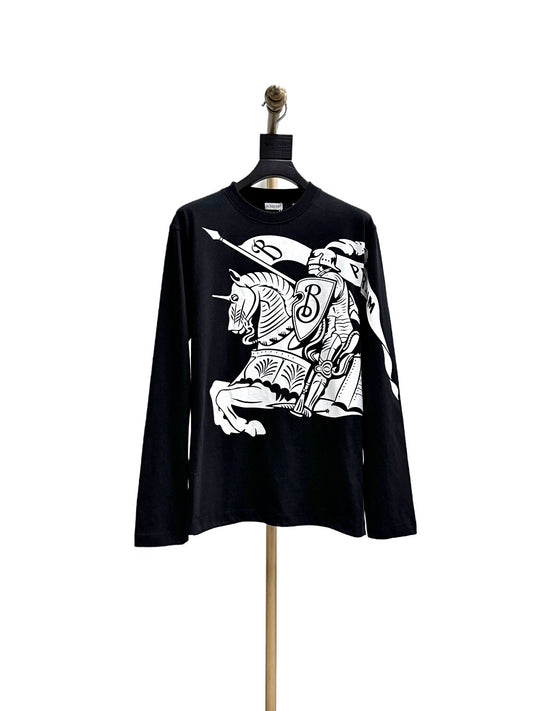 Camiseta blanca y negra