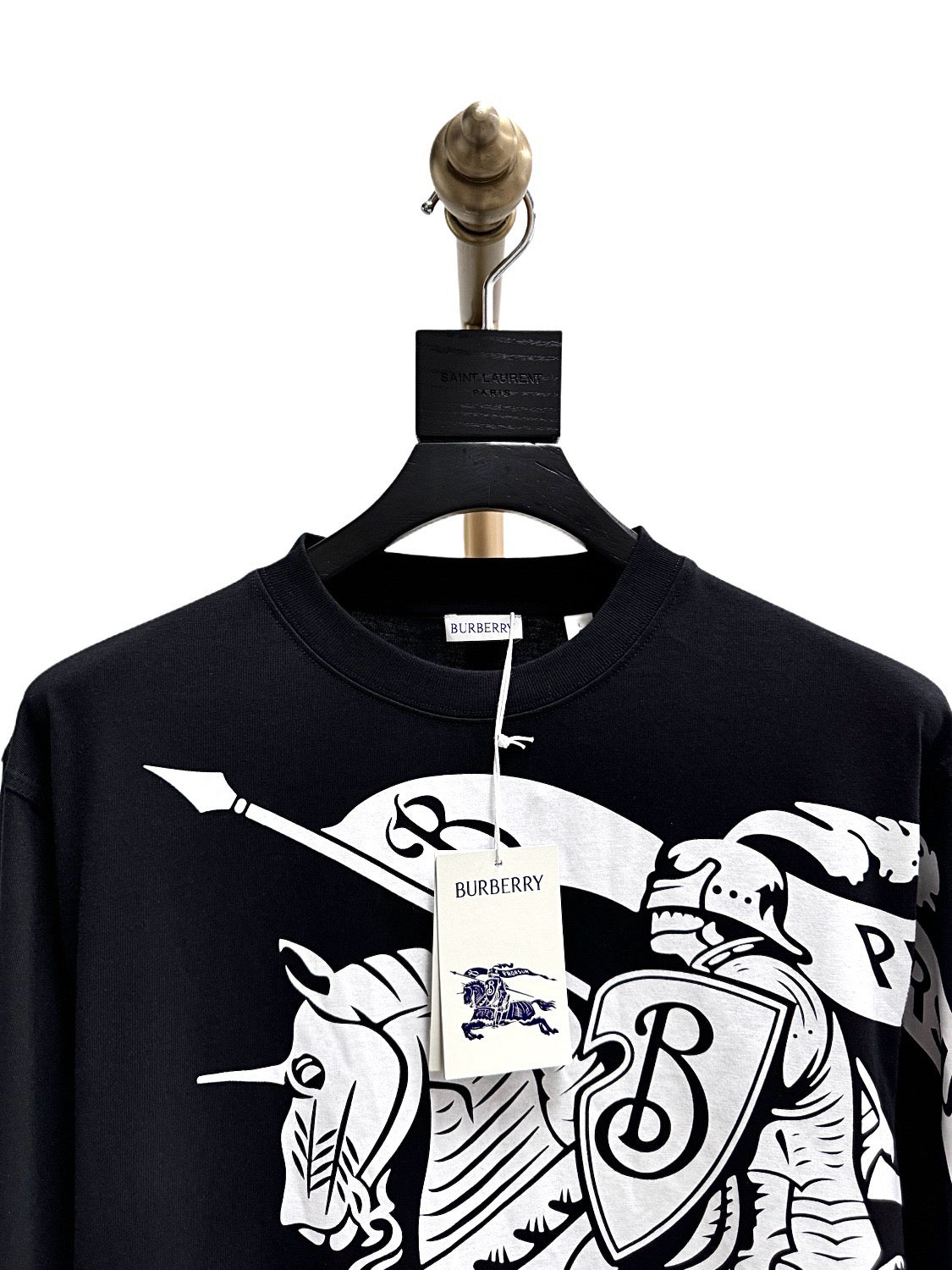 Schwarz-Weiß-Trikot