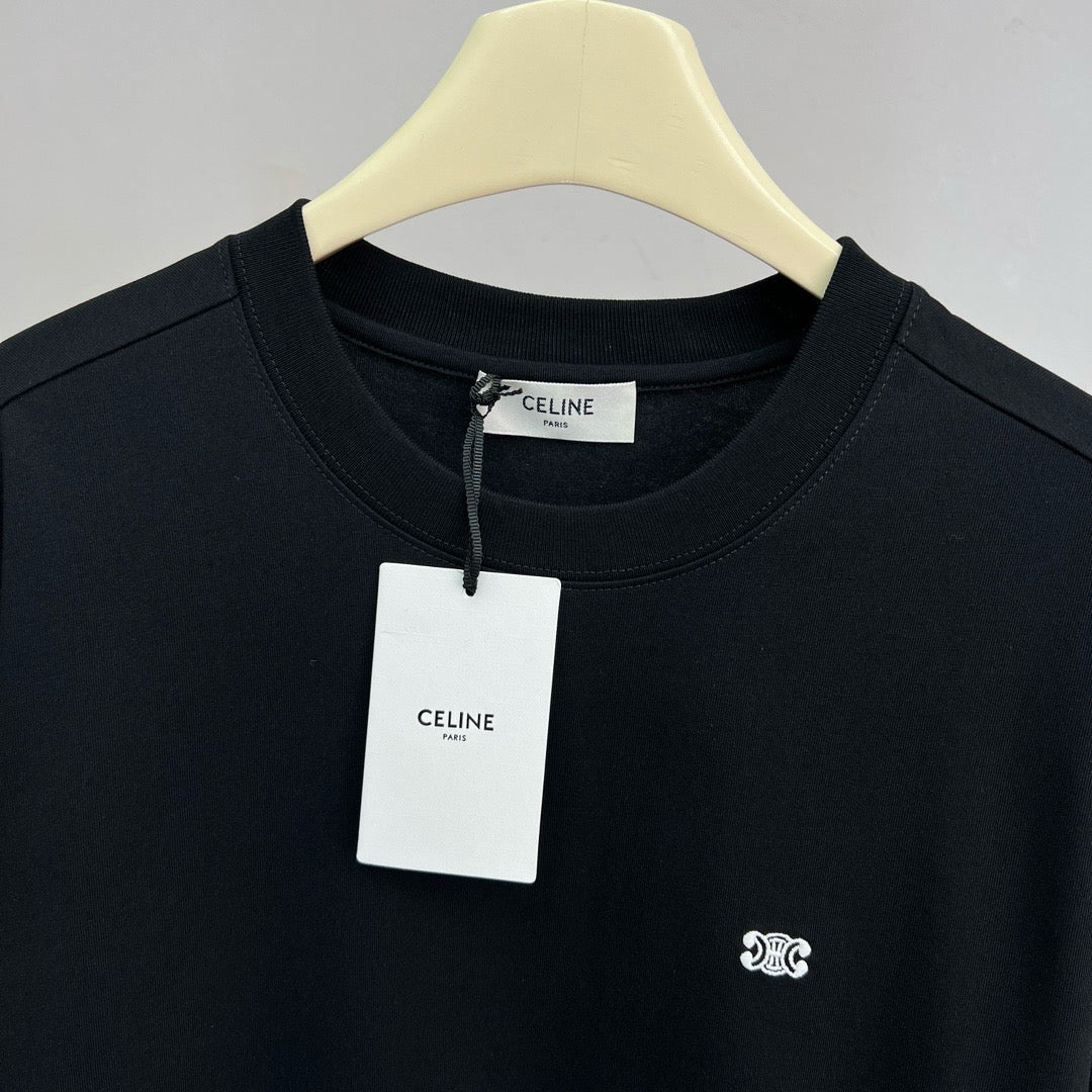 Schwarzes und rotes Trikot