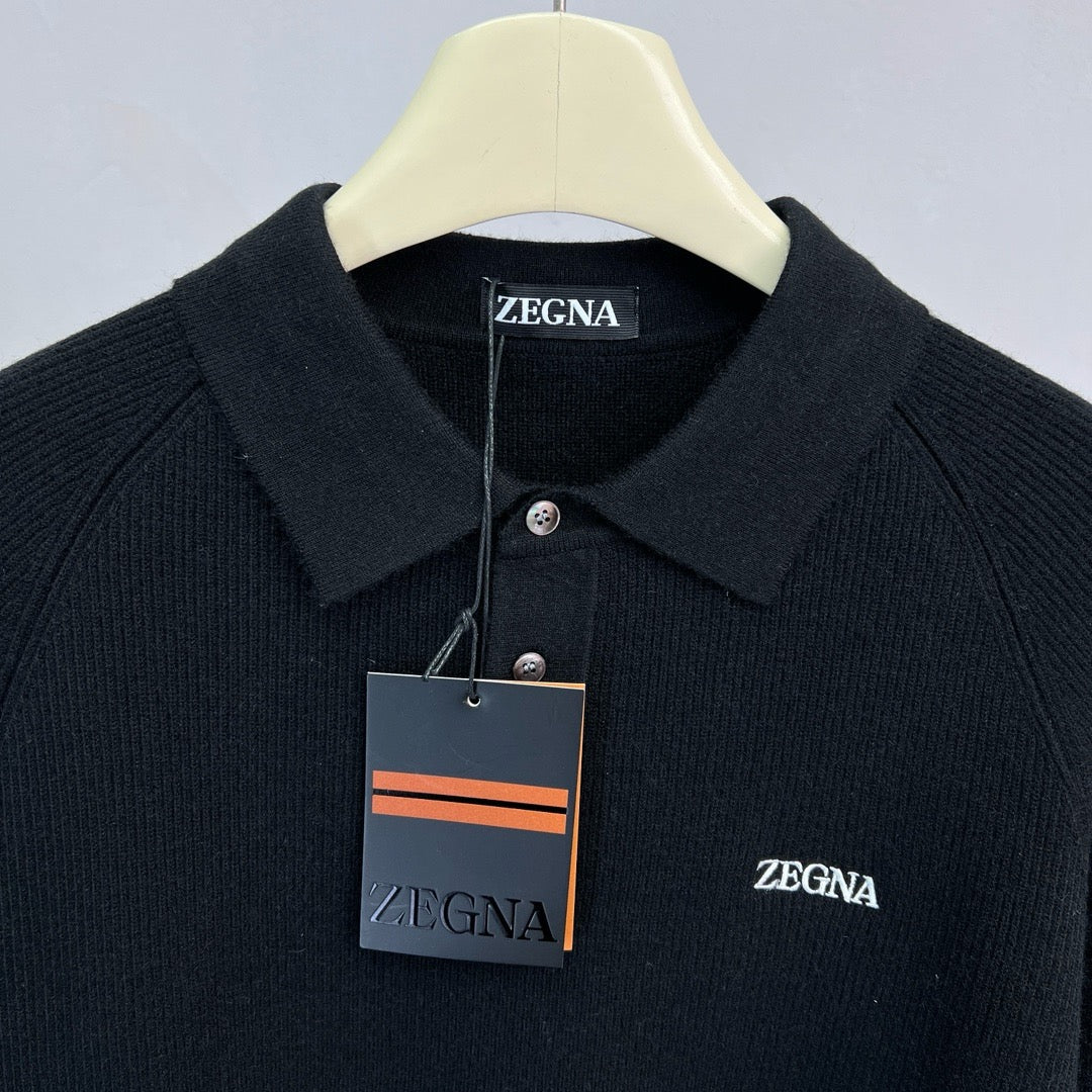 Jersey in Beige und Schwarz