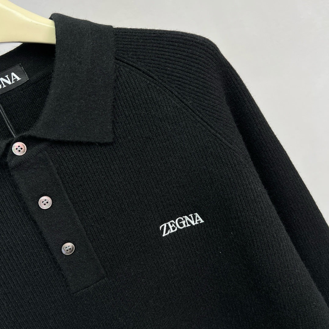 Jersey in Beige und Schwarz