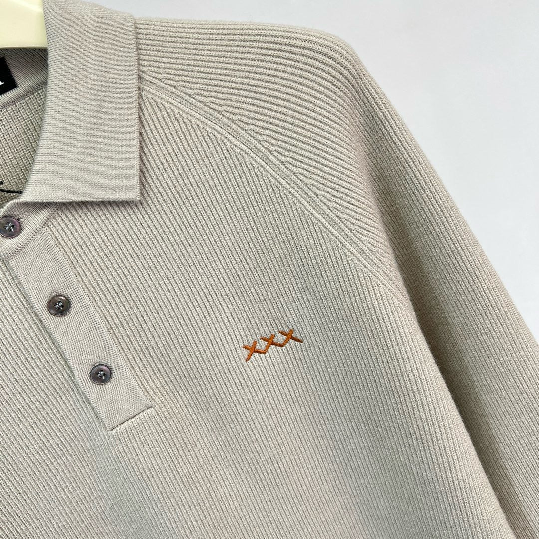 Jersey in Beige und Schwarz