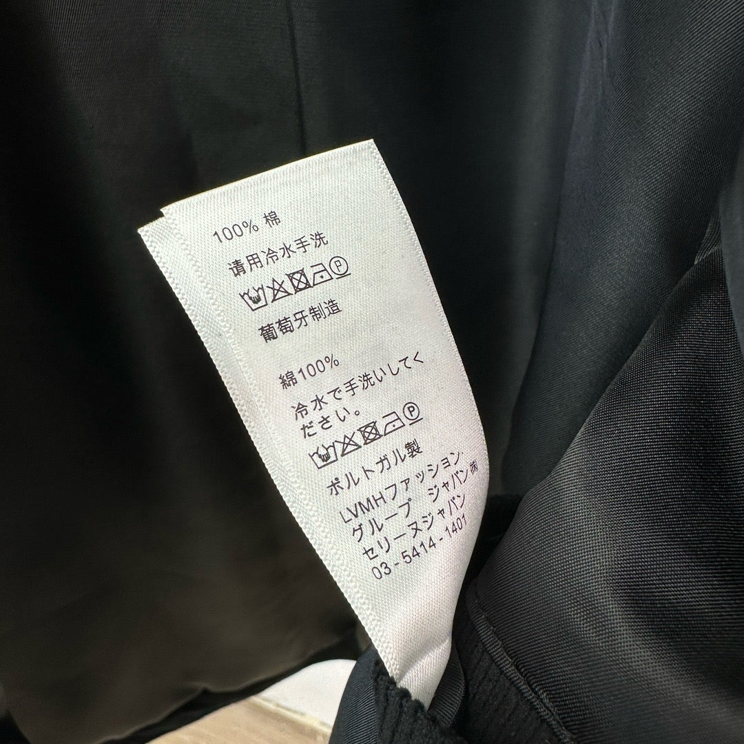 Black Jacket - FashionHype.xyz