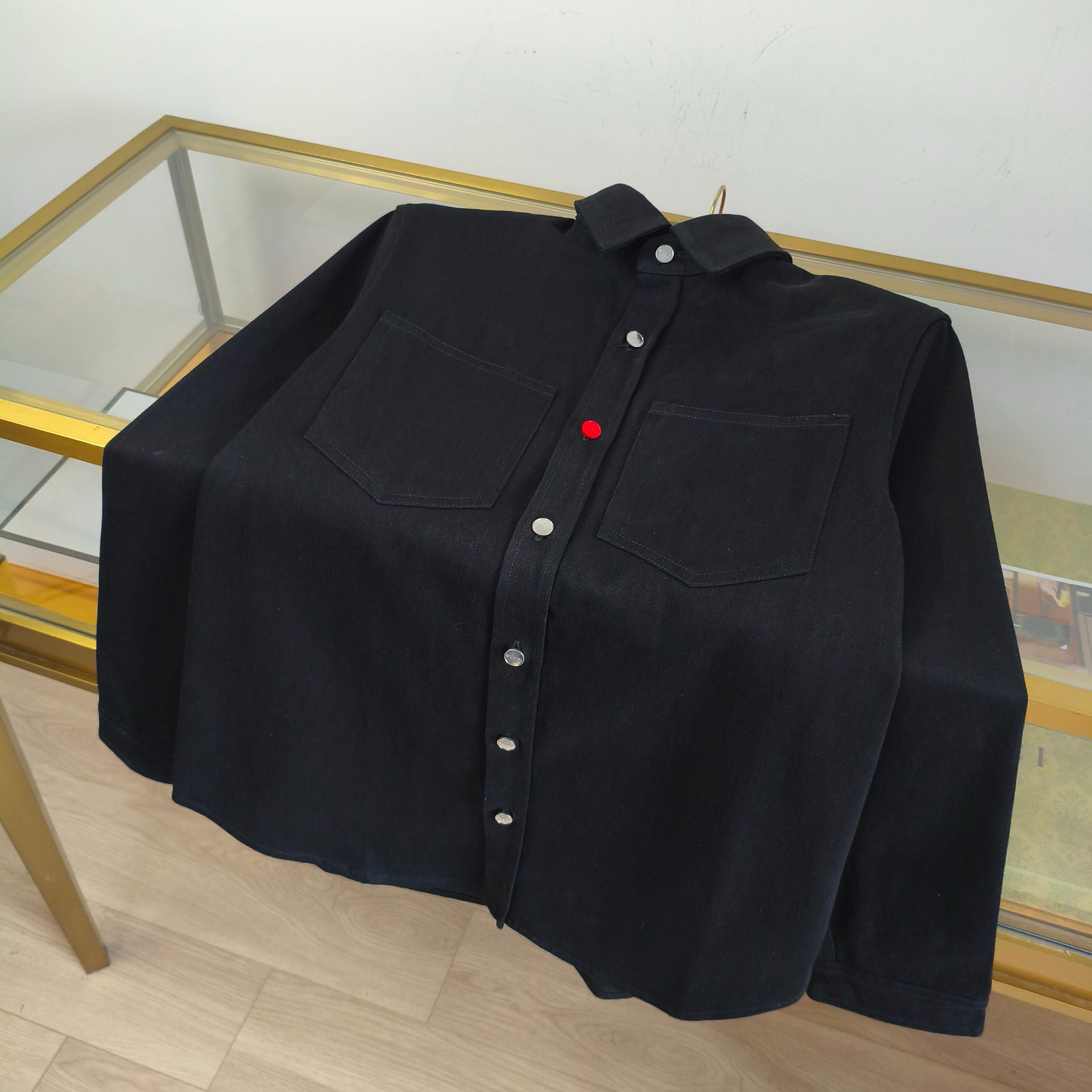 Schwarze Jacke