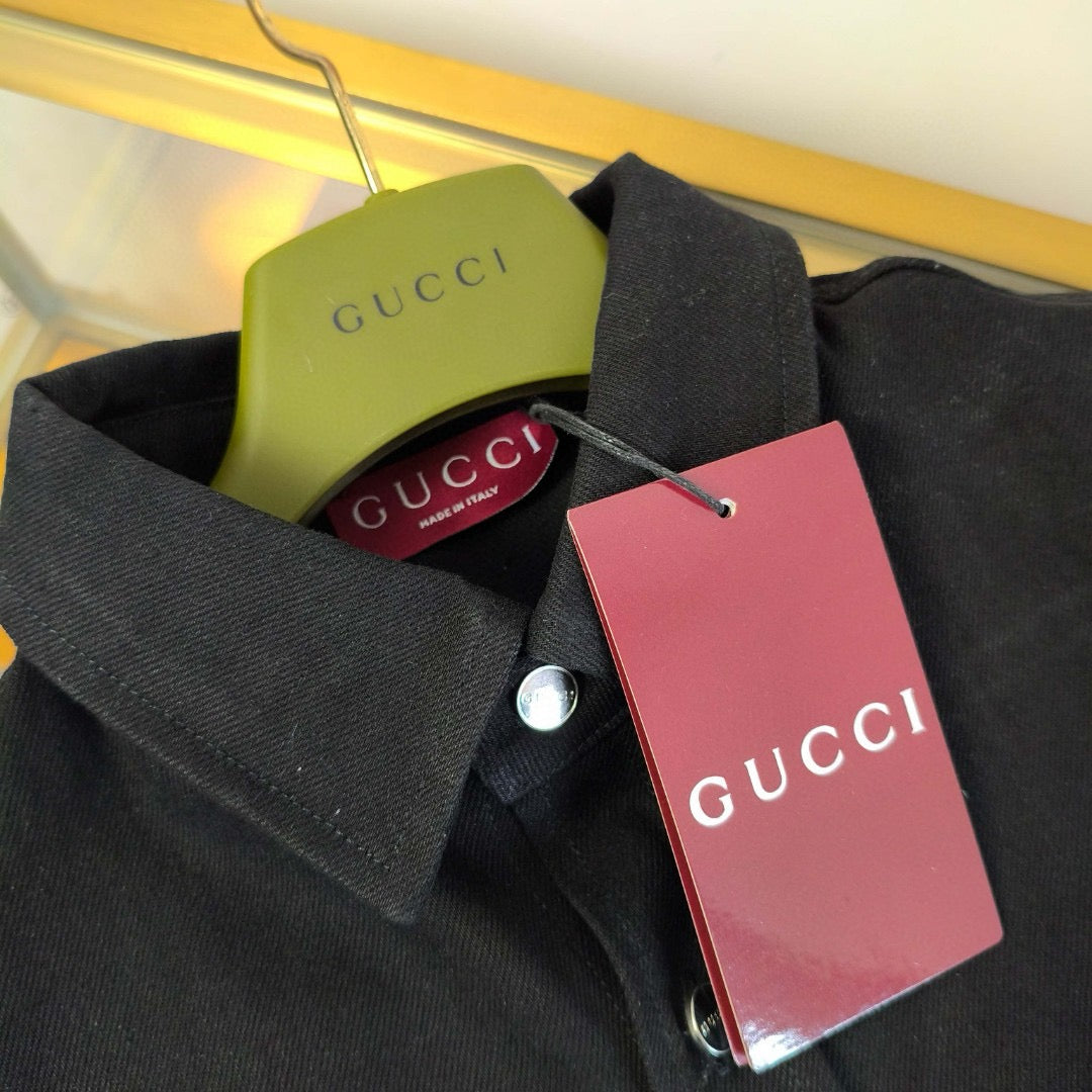 Schwarze Jacke
