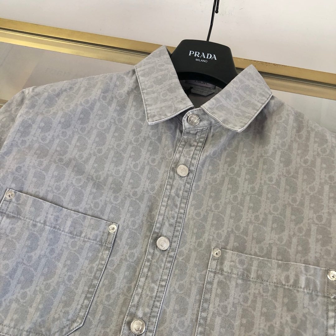 Graue Jacke