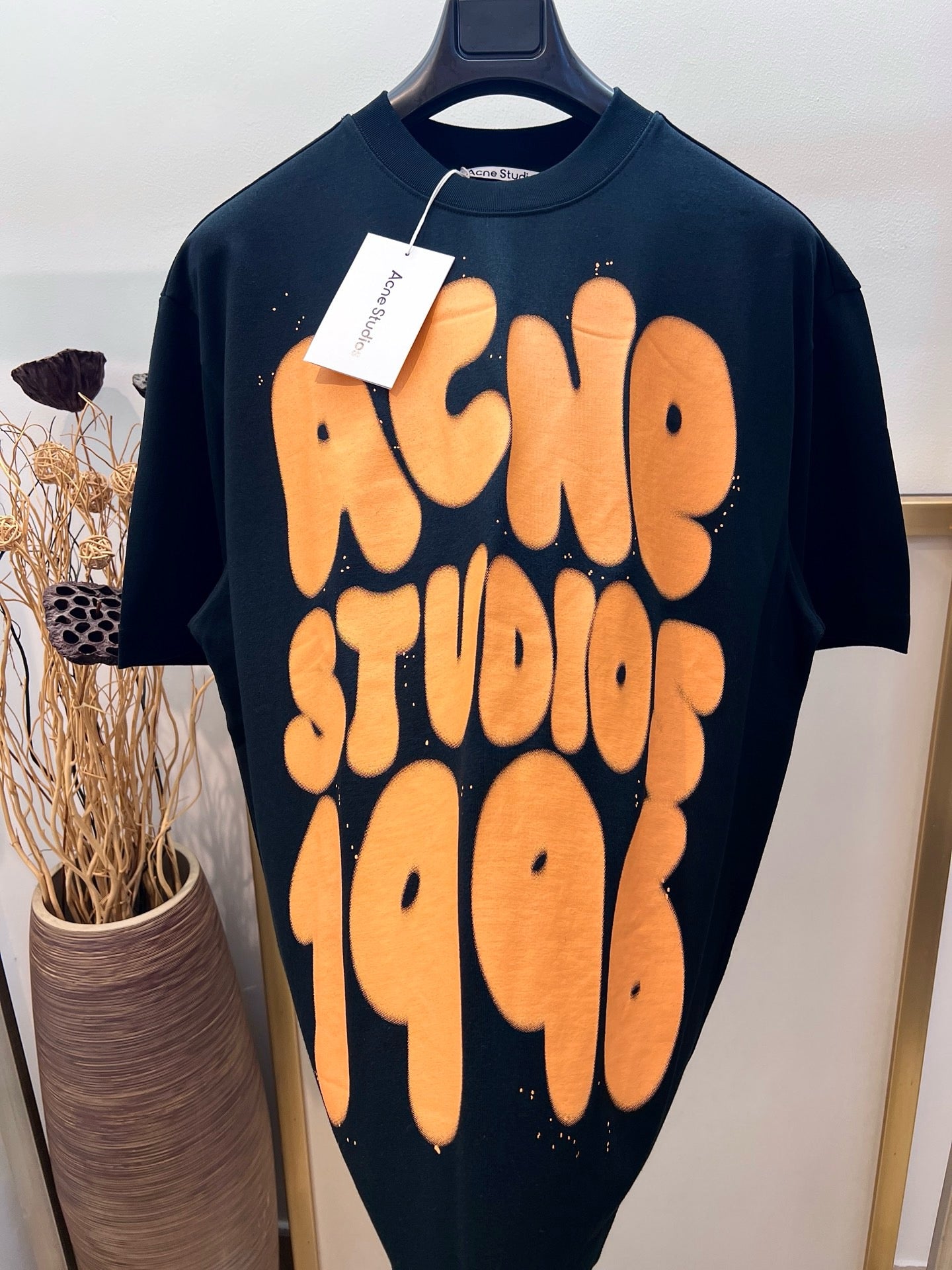 تي شيرت متعدد الألوان