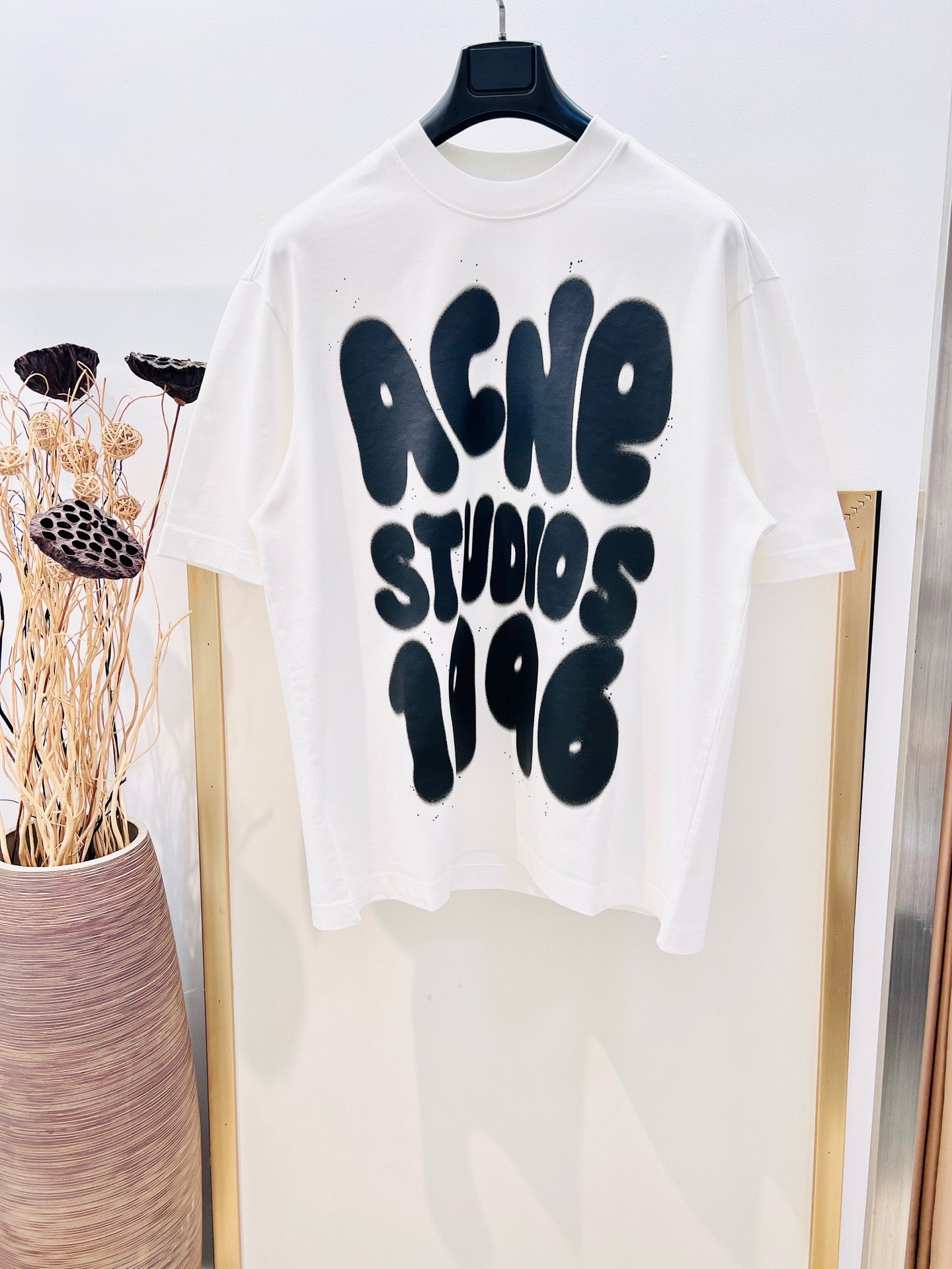 تي شيرت متعدد الألوان