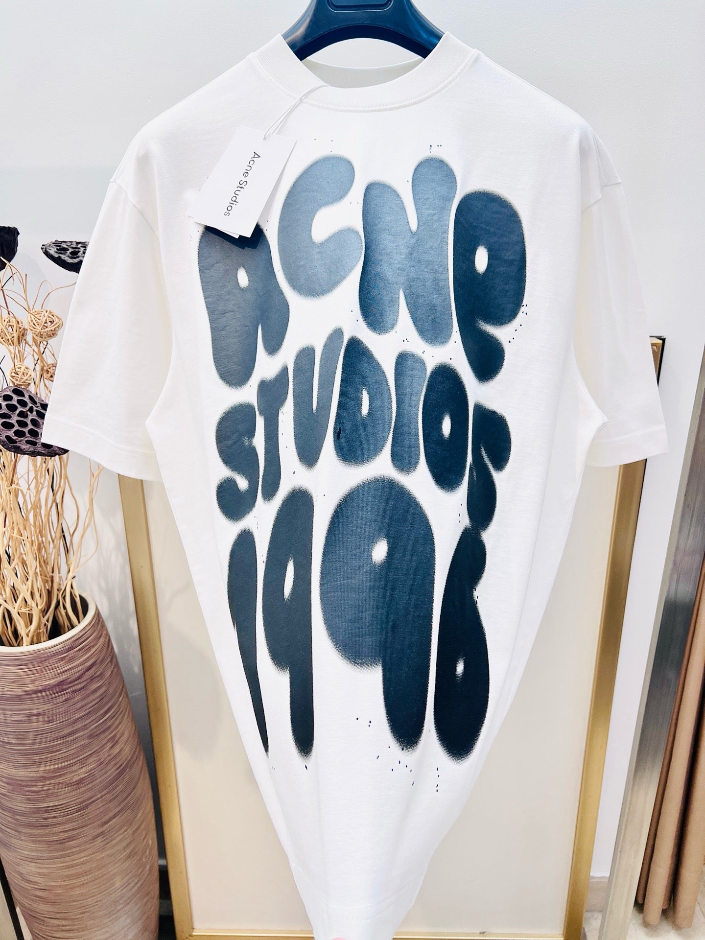 تي شيرت متعدد الألوان