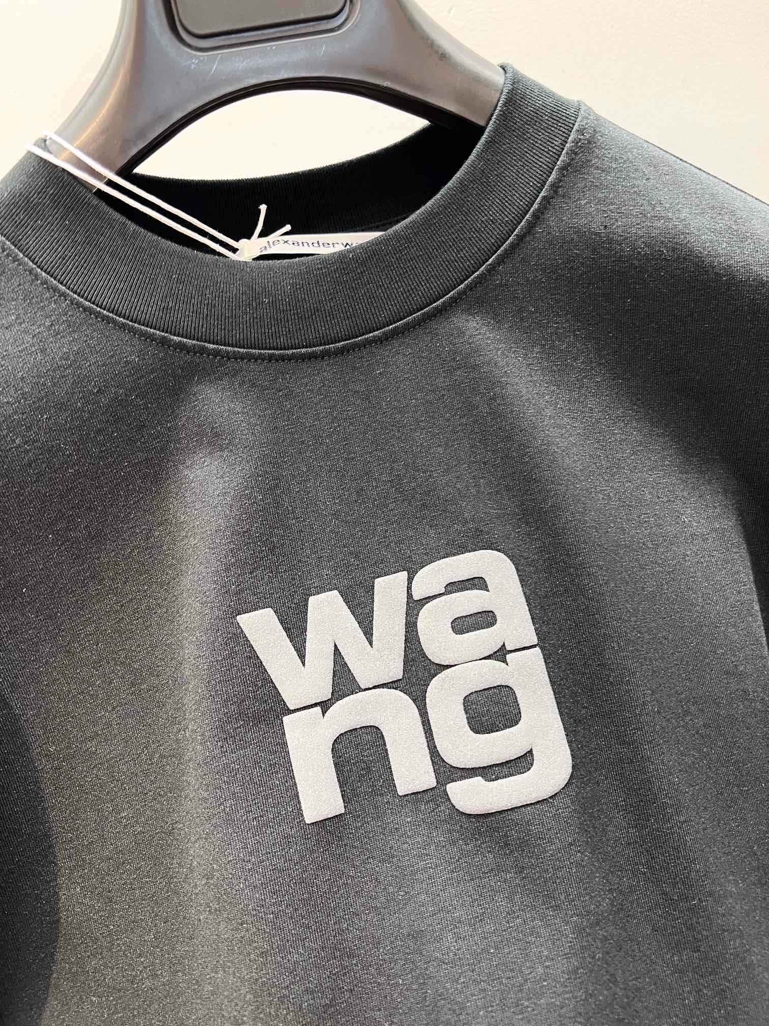 Black and White T-Shirt - FashionHype.xyz
