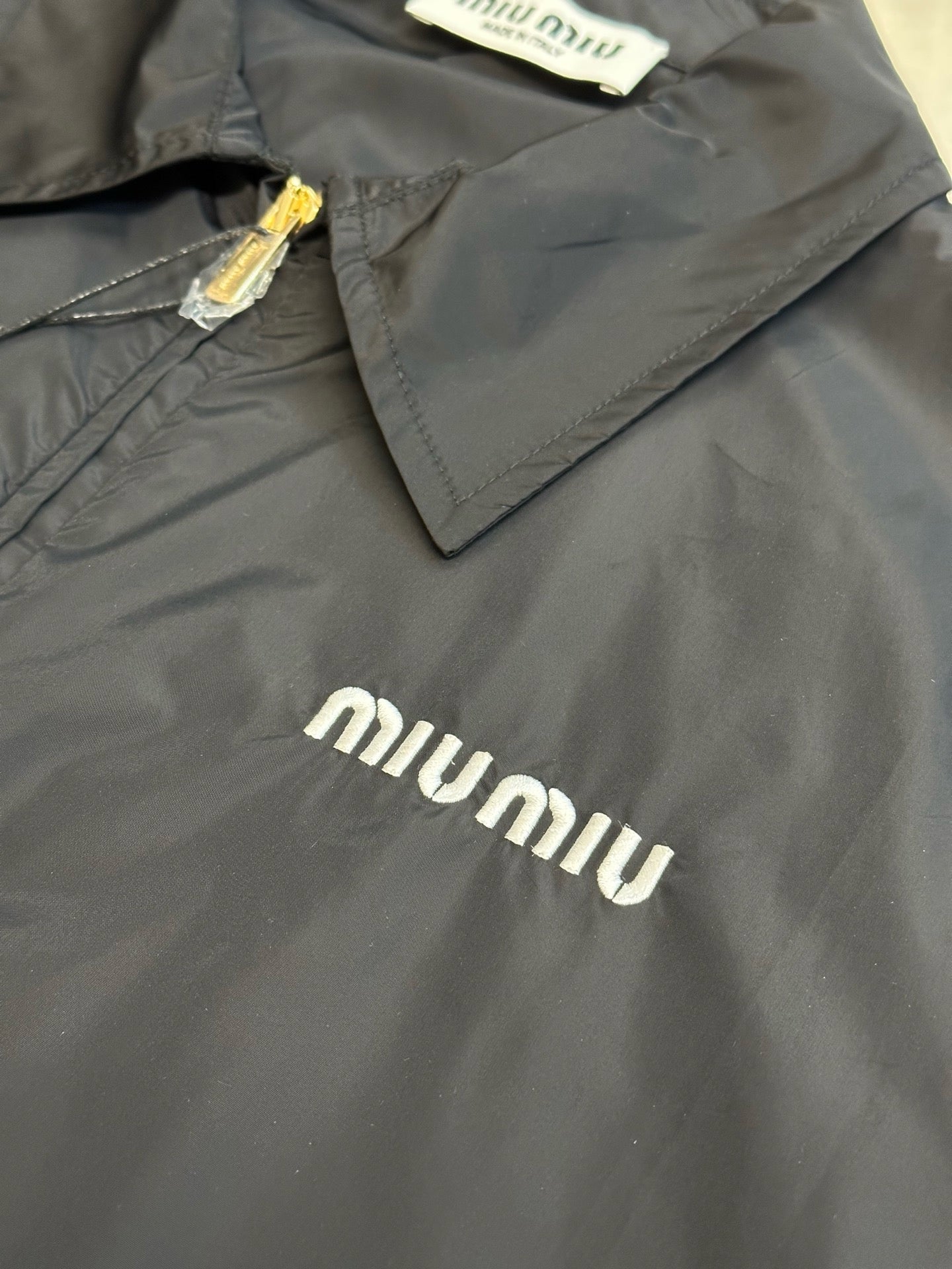 Schwarze Jacke
