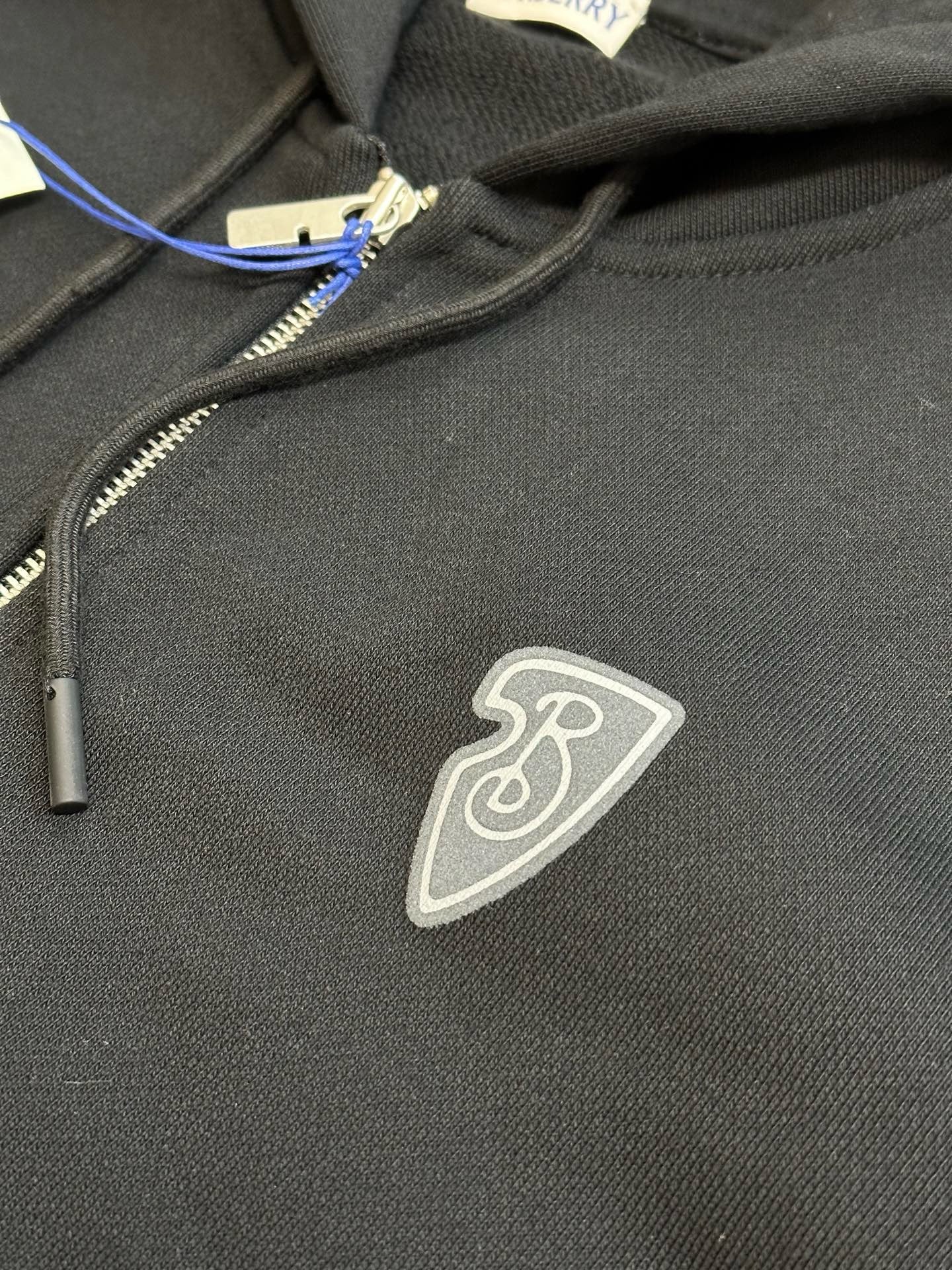 Schwarze Jacke