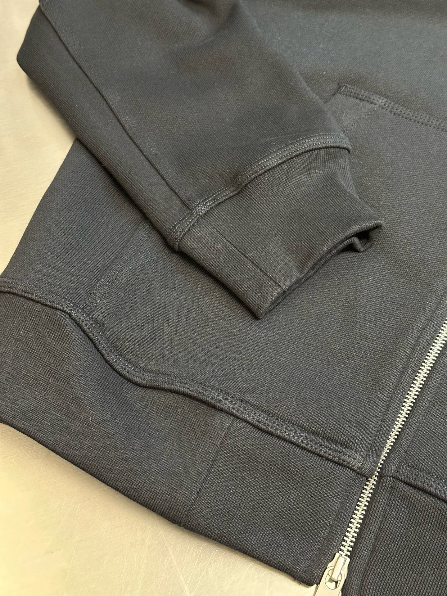 Schwarze Jacke
