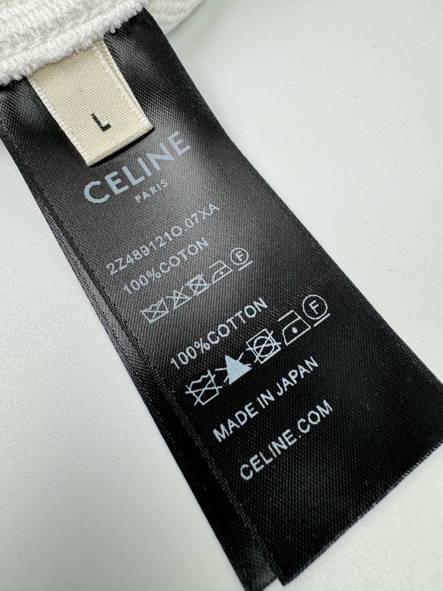 Corto en blanco y negro