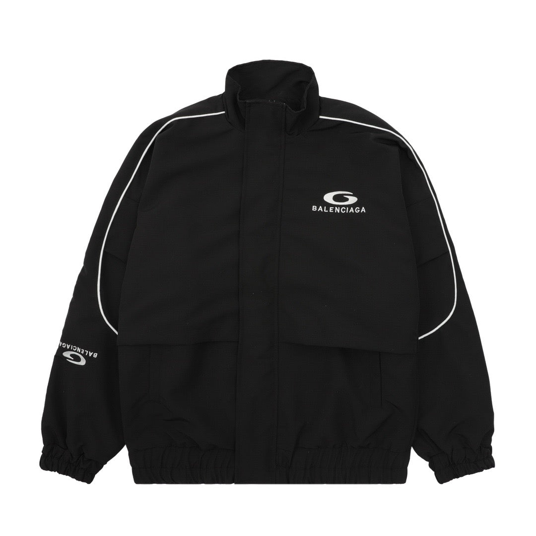 Schwarze und khakigrüne Jacke