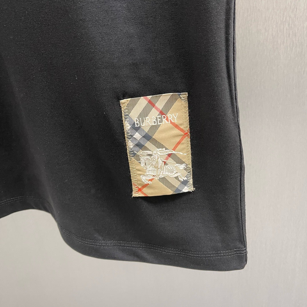 Mehrfarbiges T-Shirt