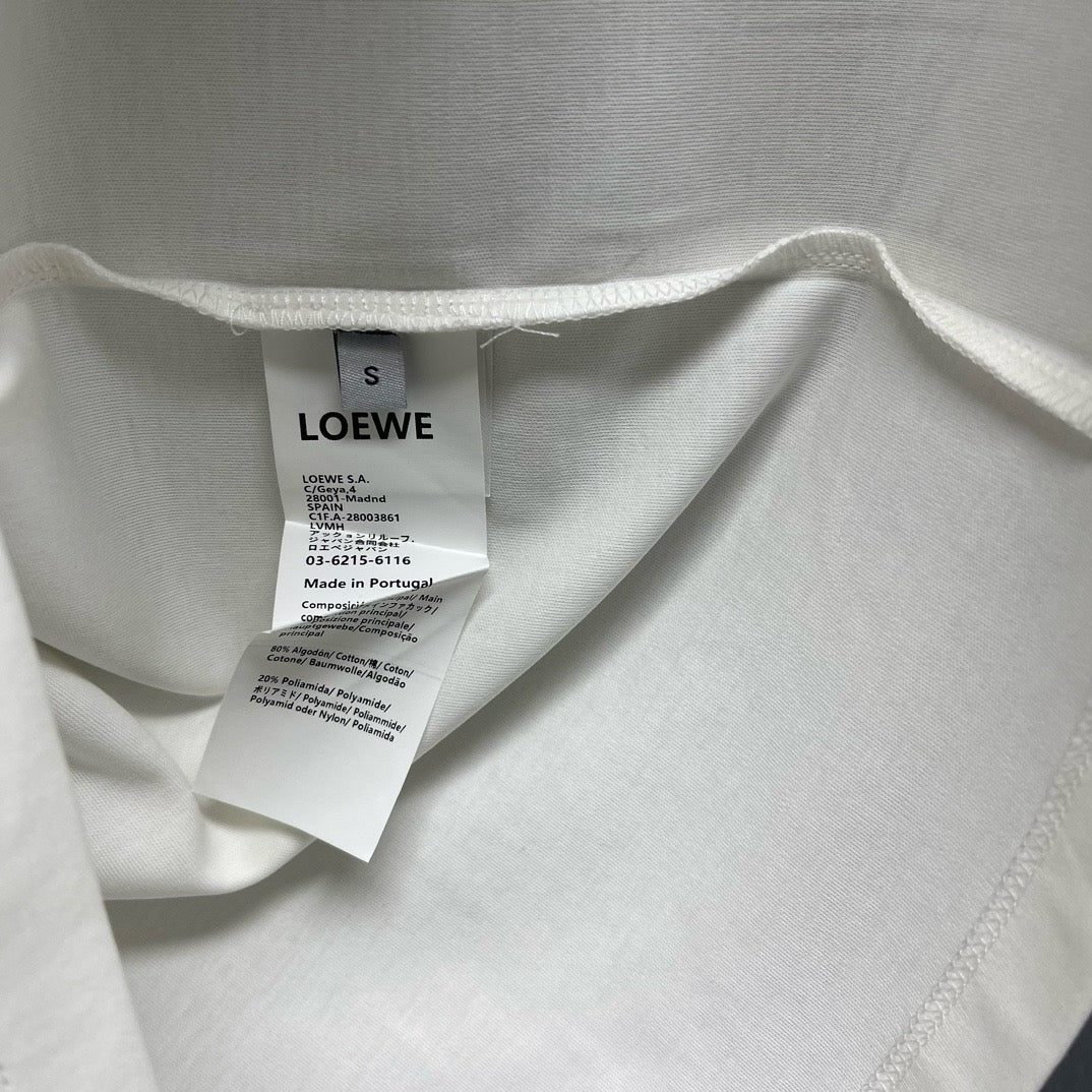 Blau-weißes T-Shirt