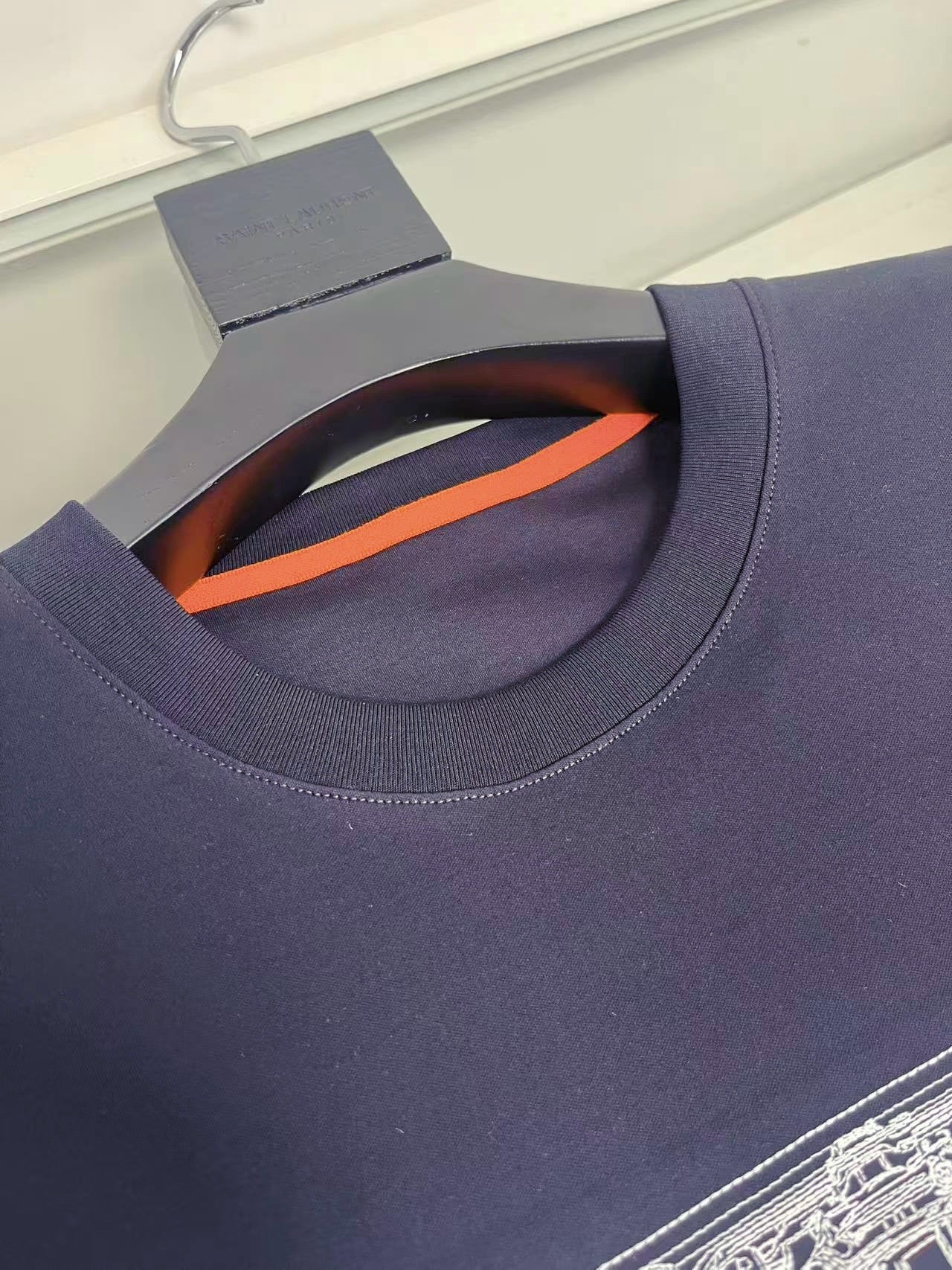 Mehrfarbiges T-Shirt
