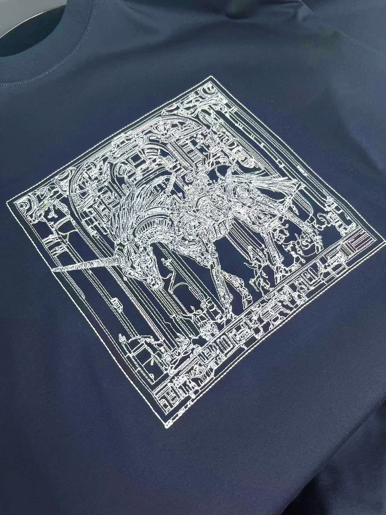 Mehrfarbiges T-Shirt