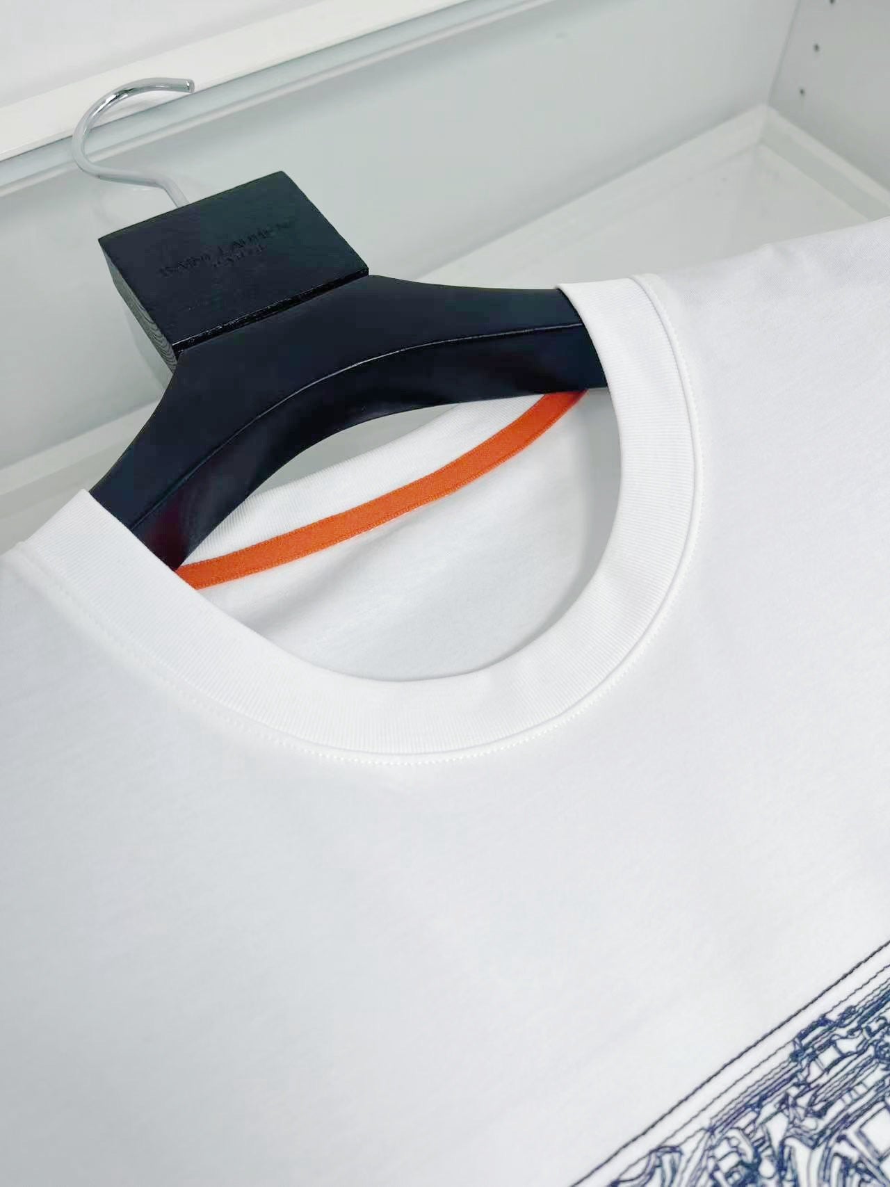 Mehrfarbiges T-Shirt