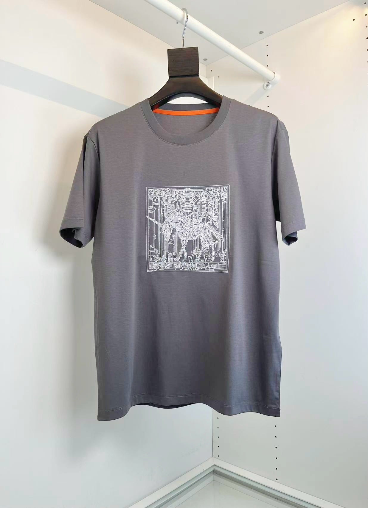 Mehrfarbiges T-Shirt