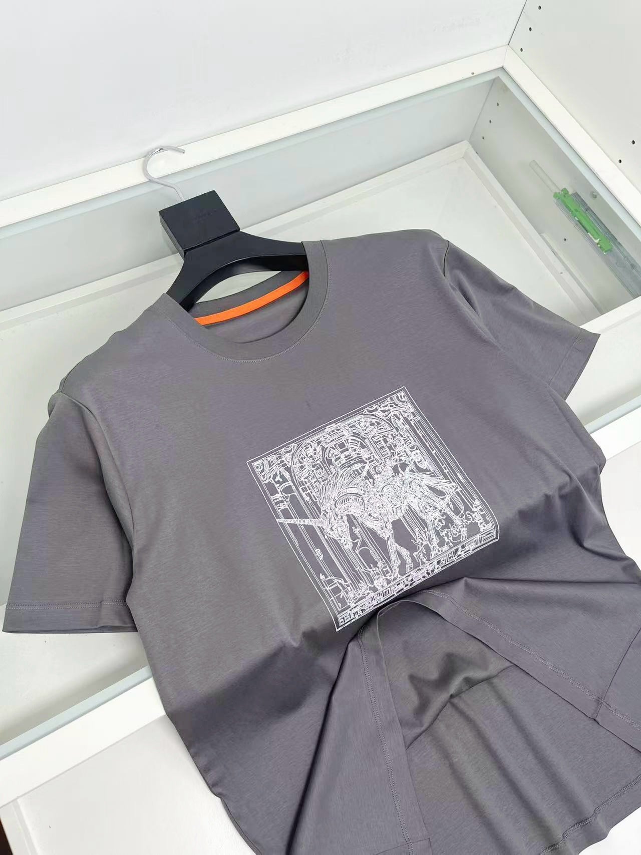 Mehrfarbiges T-Shirt