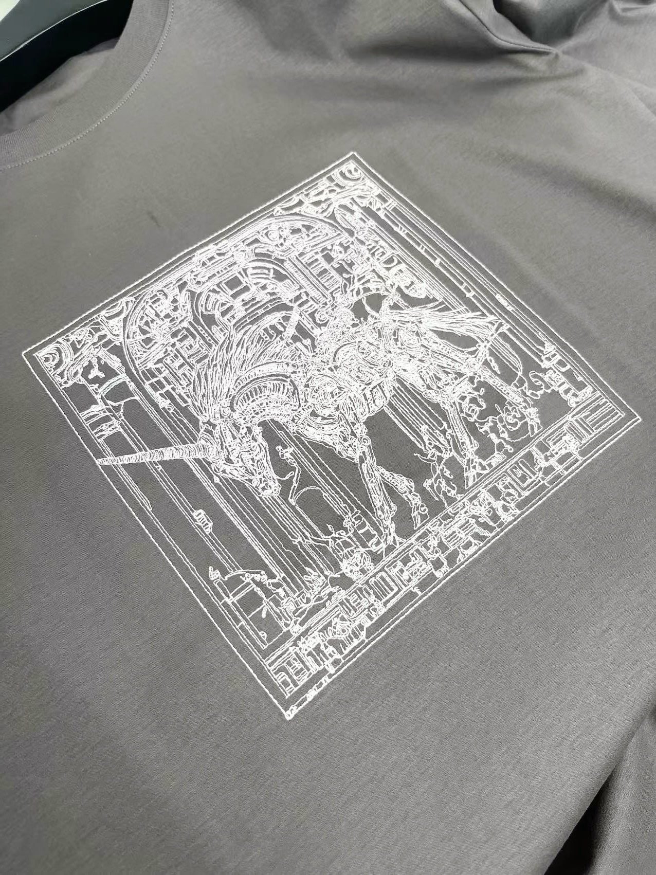 Mehrfarbiges T-Shirt